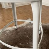 Nicolle stool