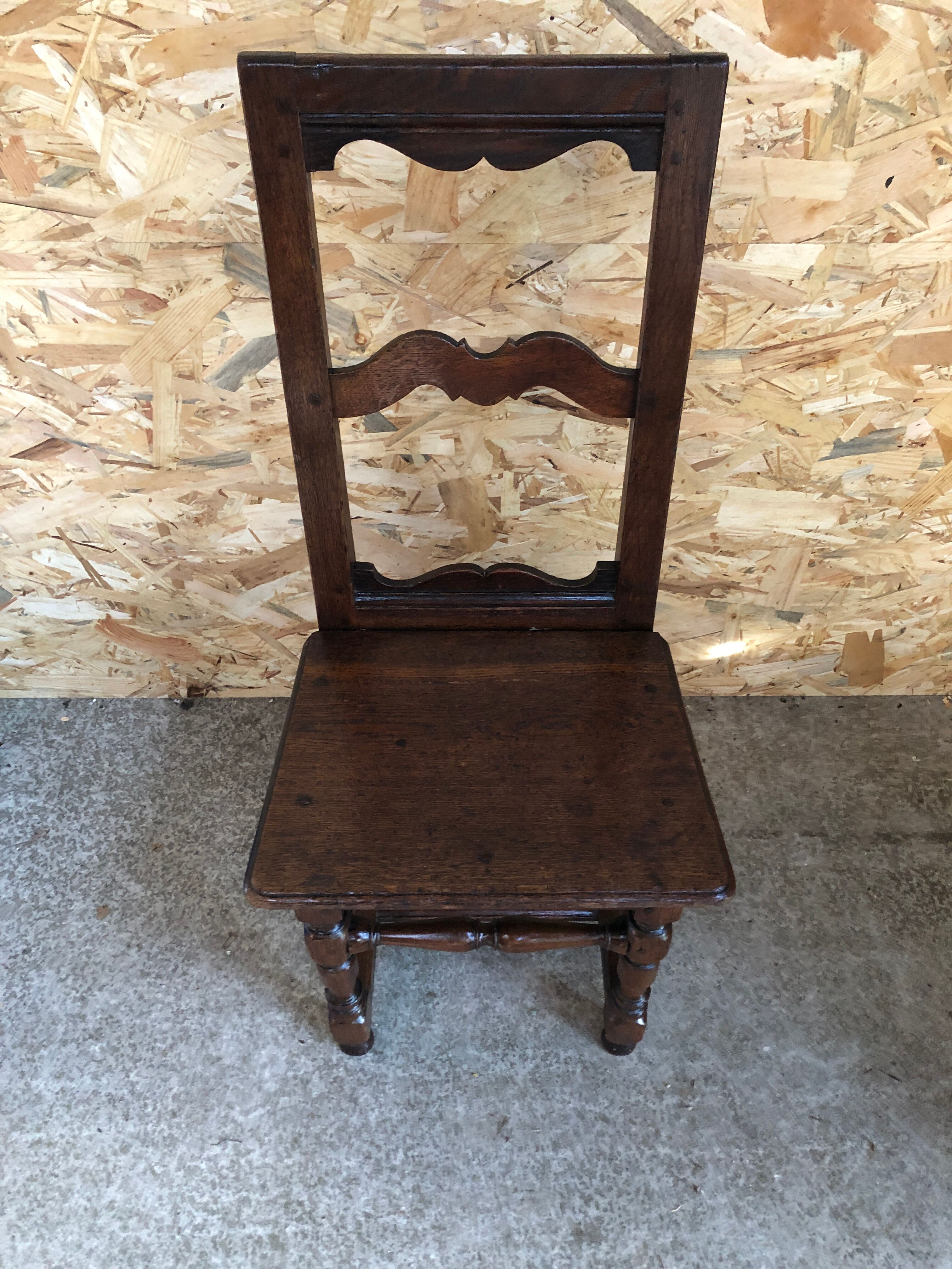 Old chair lorraine bois chevillé early XXth vintage