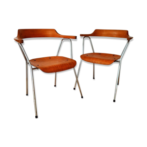 Paire de chaises à accoudoirs