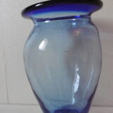 Blue vase glass blows