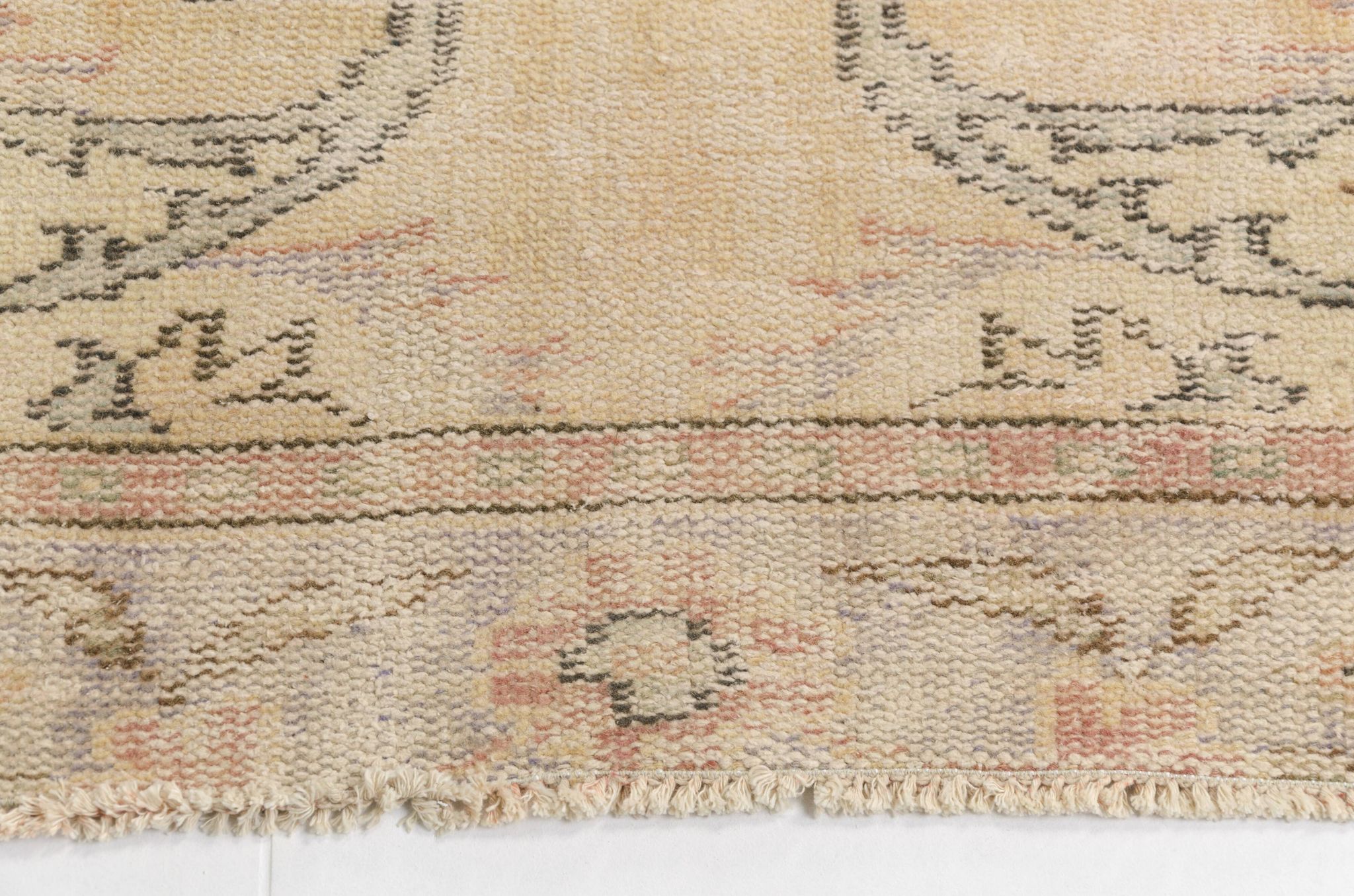 Tapis d'aire vintage Oushak floral