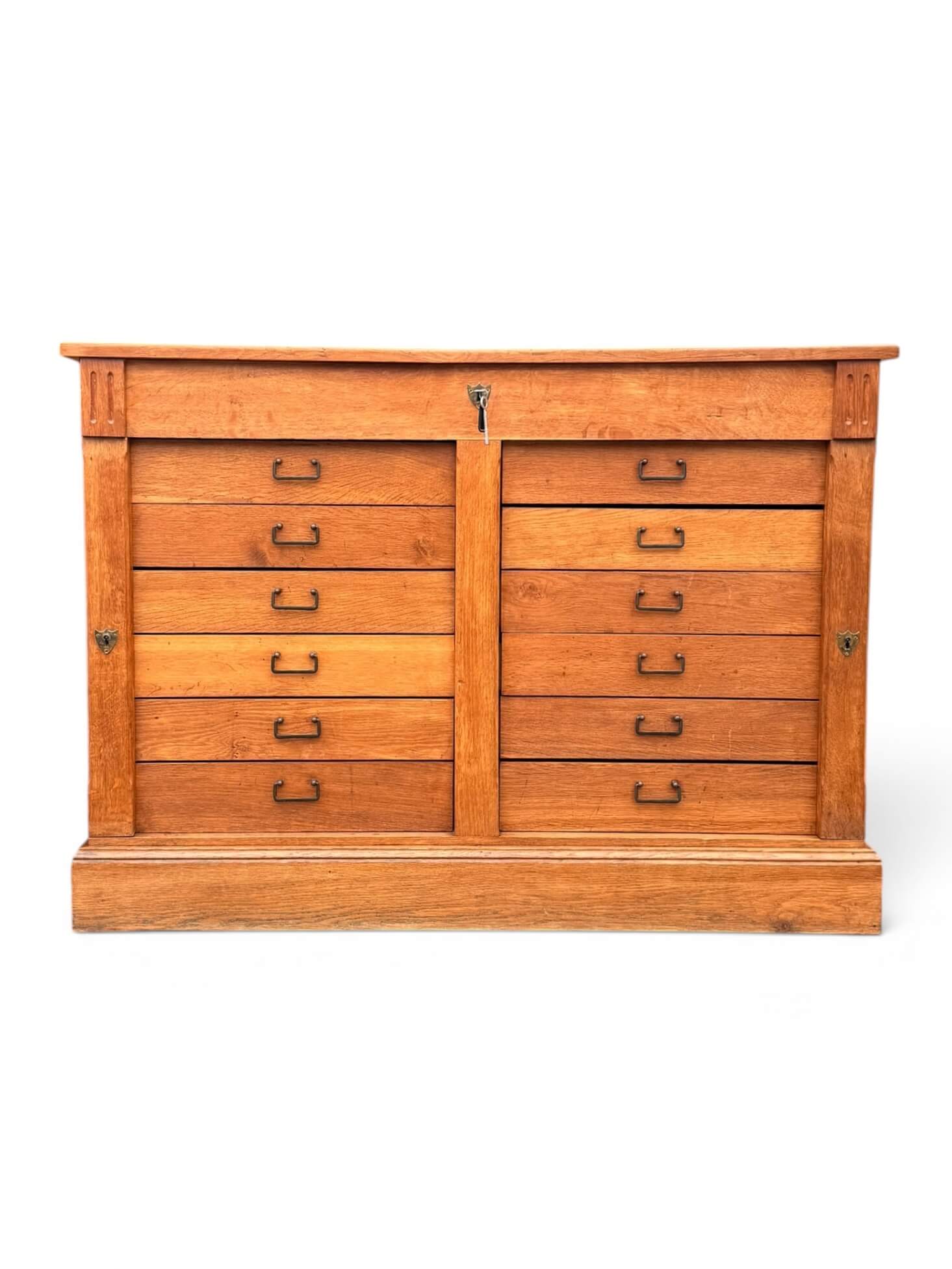 Old workshop drawer unit