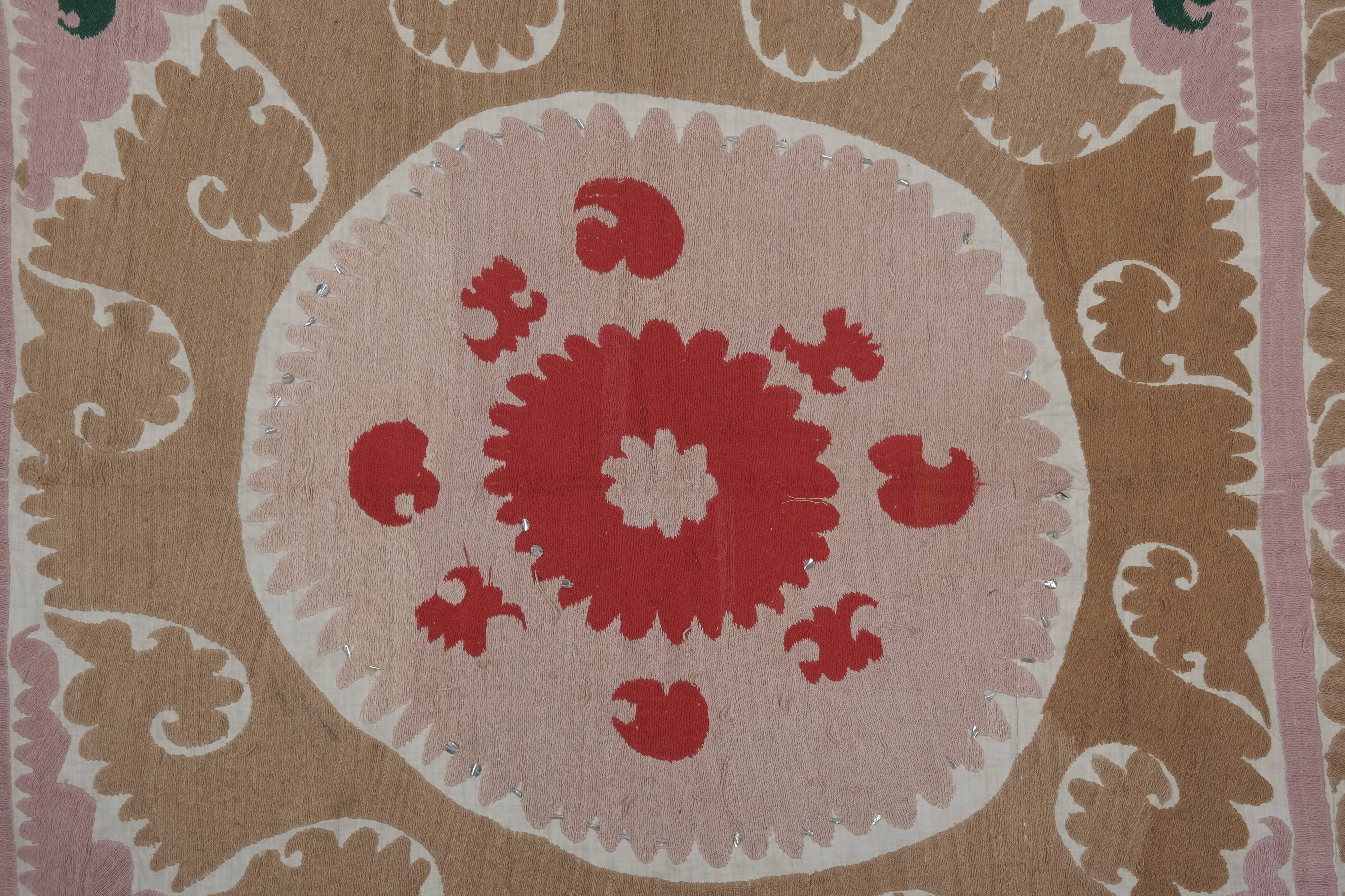 Suzani tapestry 140x150 cm