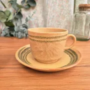 Grande tasse et soucoupe gres vintage