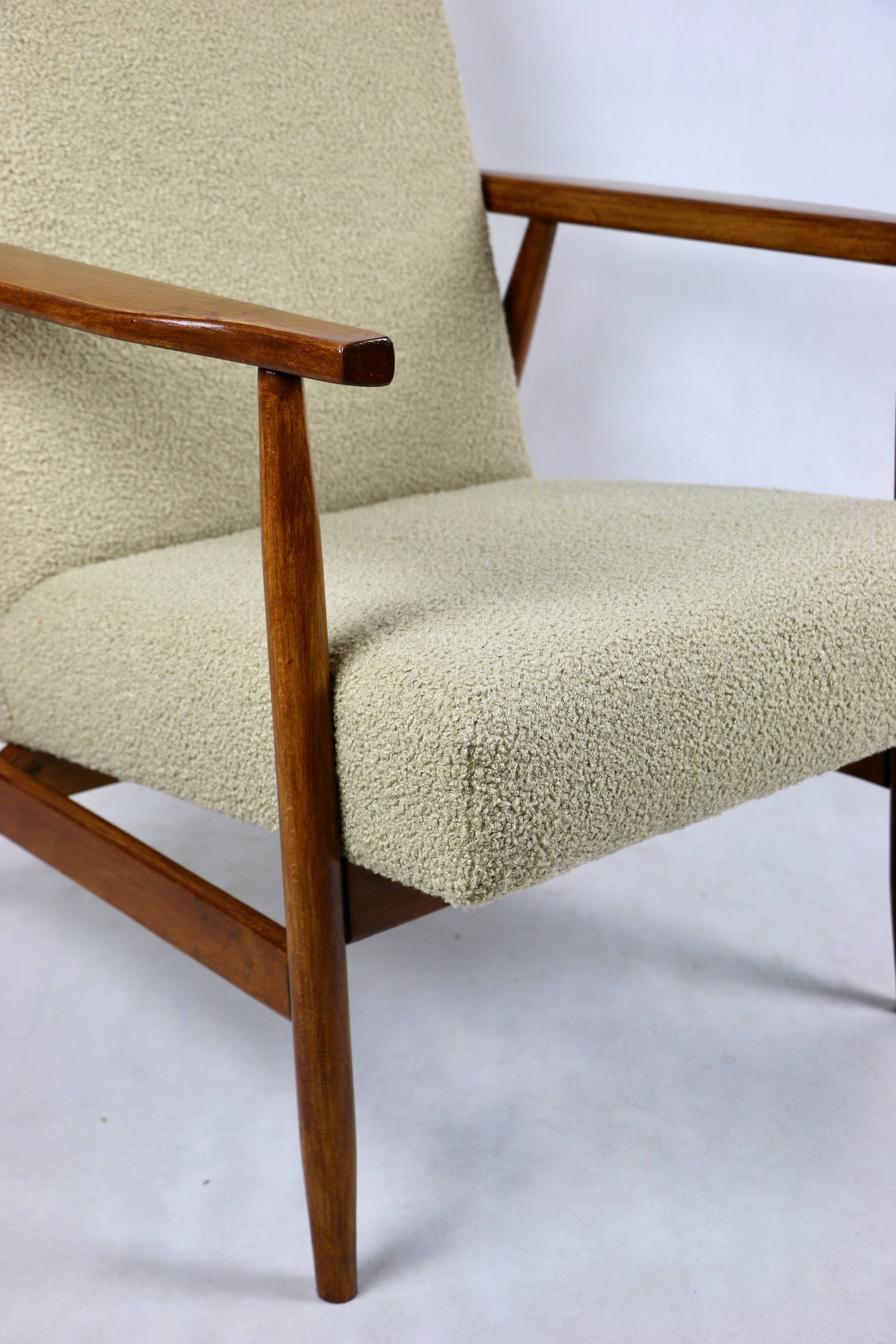 Vintage Beige Easy Boucle Chair, 1970s