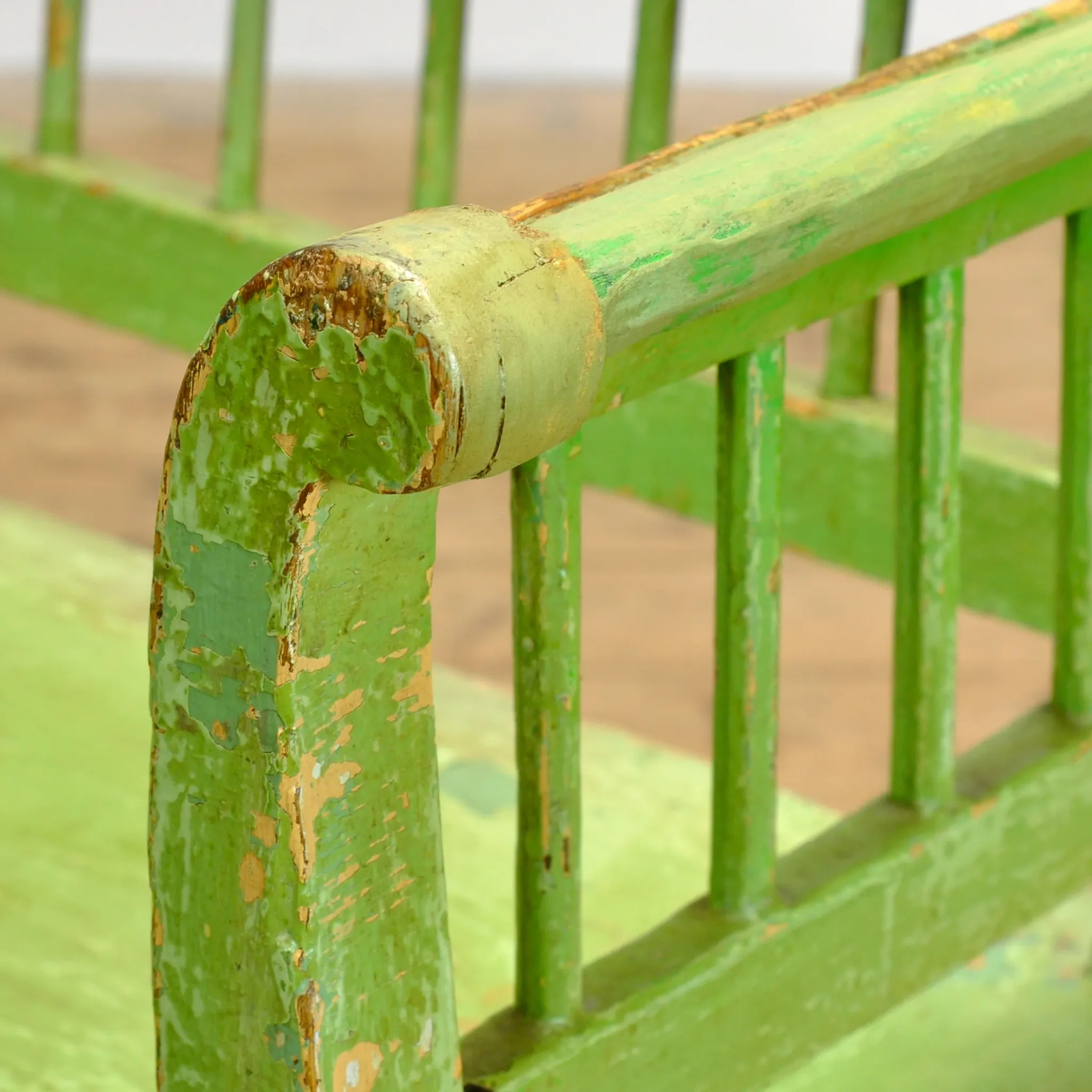 Banc en pin ancien avec rangement, années 1900