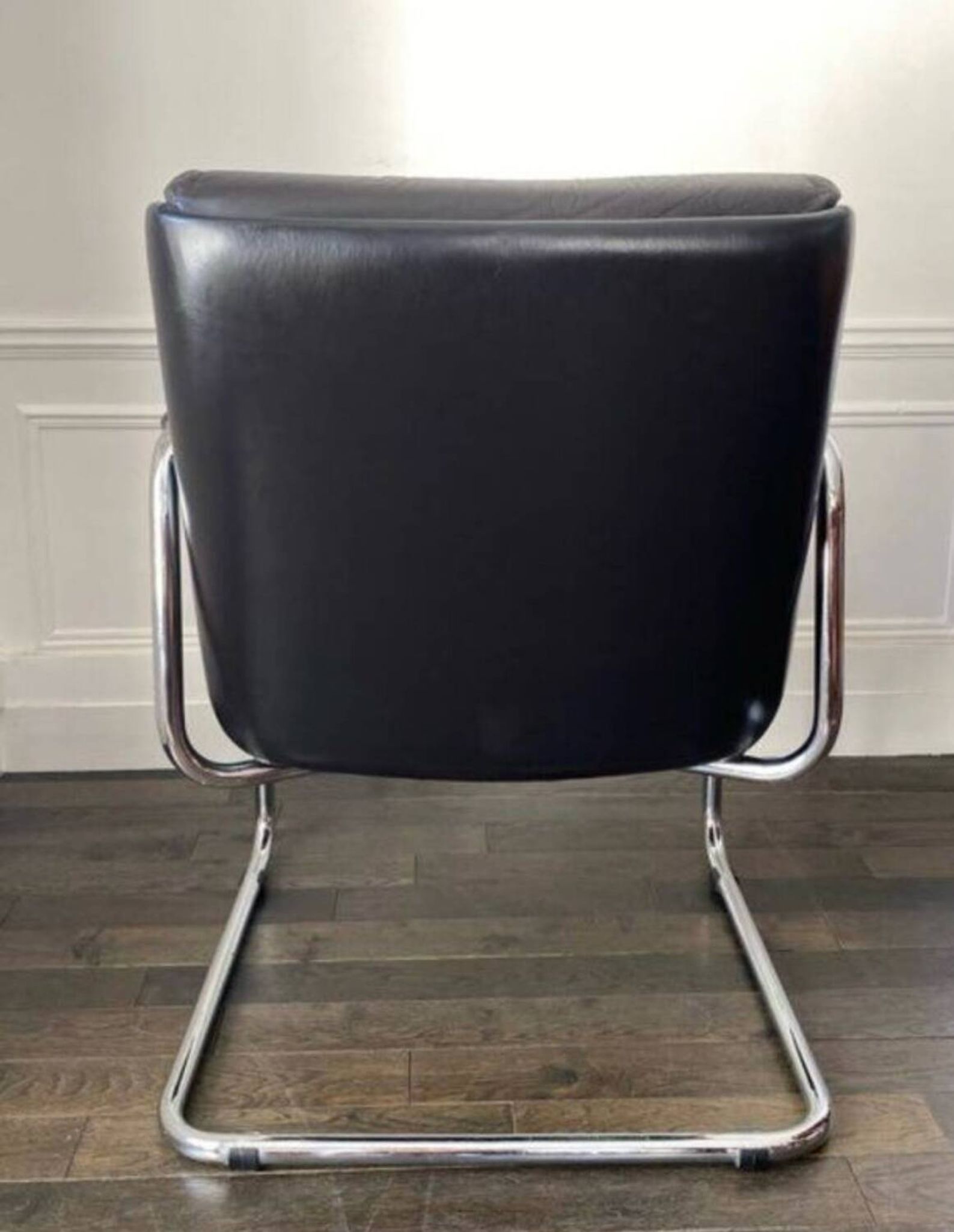 Vintage black leather and chrome executive chair - Italian design by Co.Fe.Mo - 80's