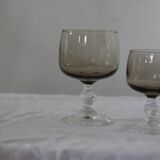 Set of 6 stemmed amber glasses
