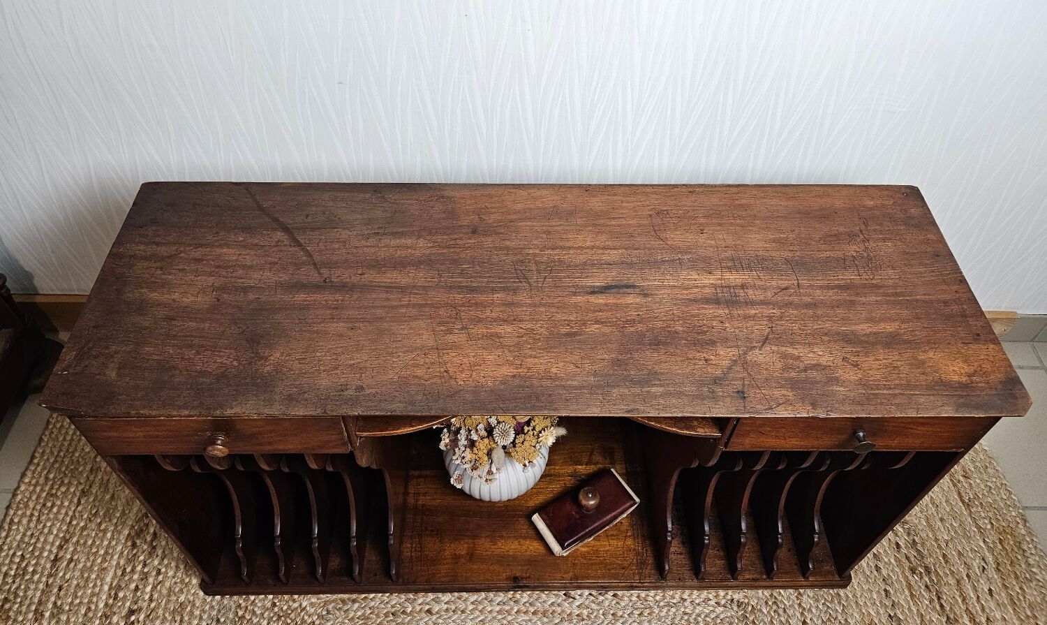 Vintage table sorting workbench