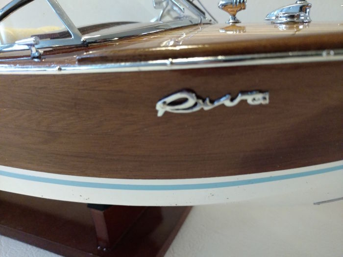 Model wooden boat Riva Aquarama 87 cm