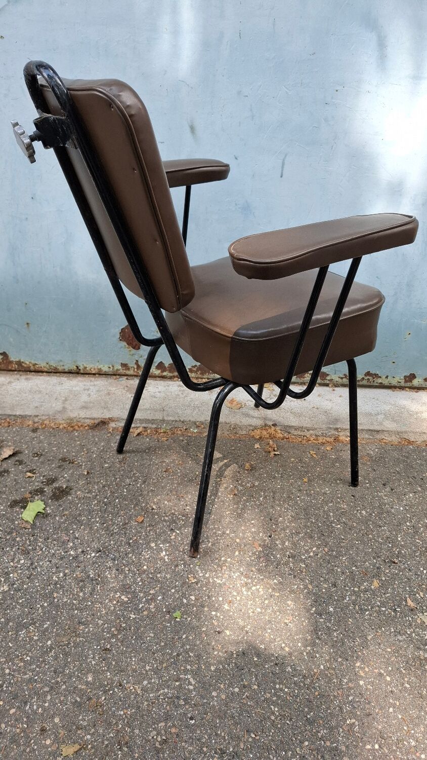 Vintage 50s hairdresser chair