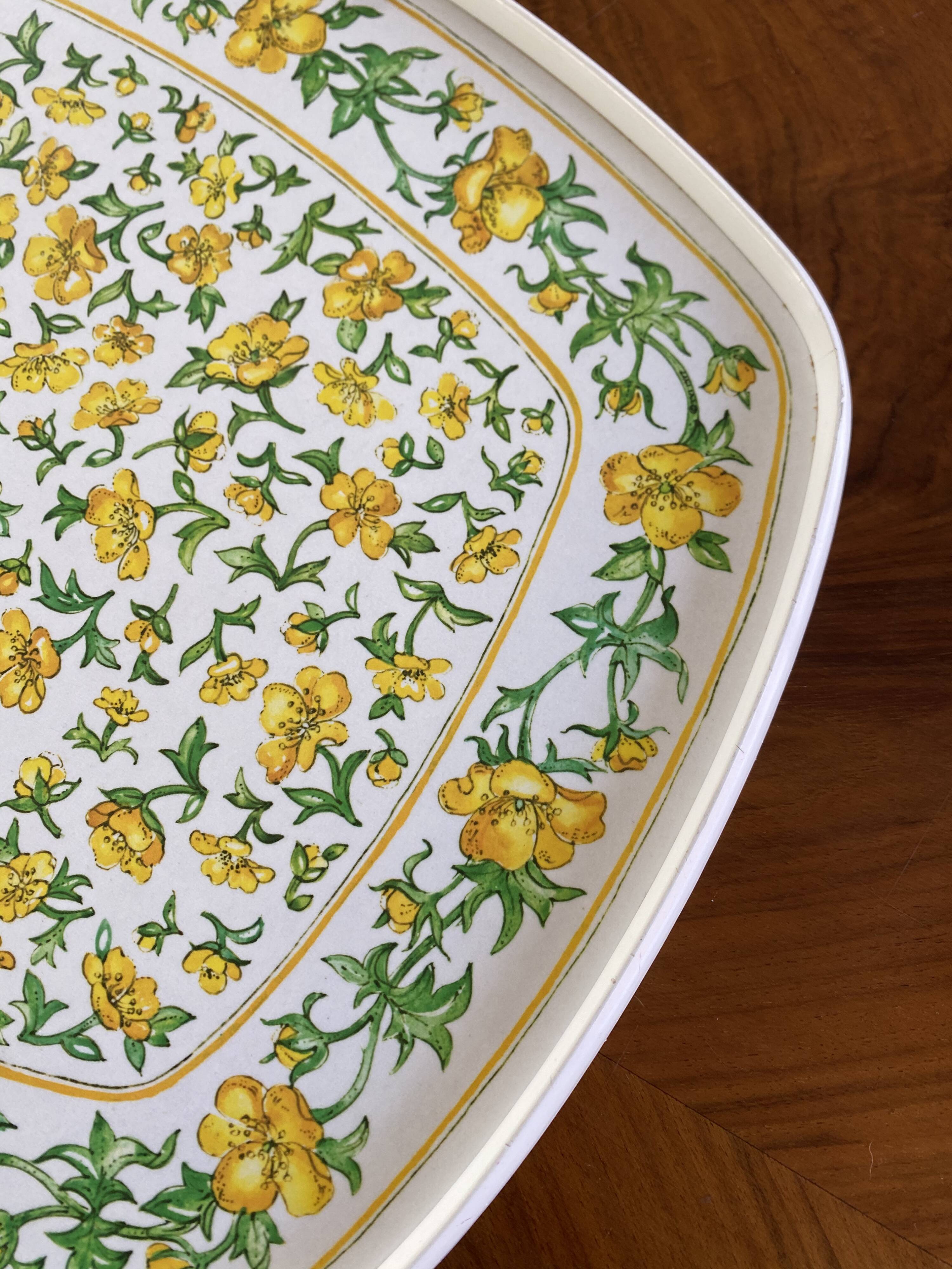 Yellow flower tray