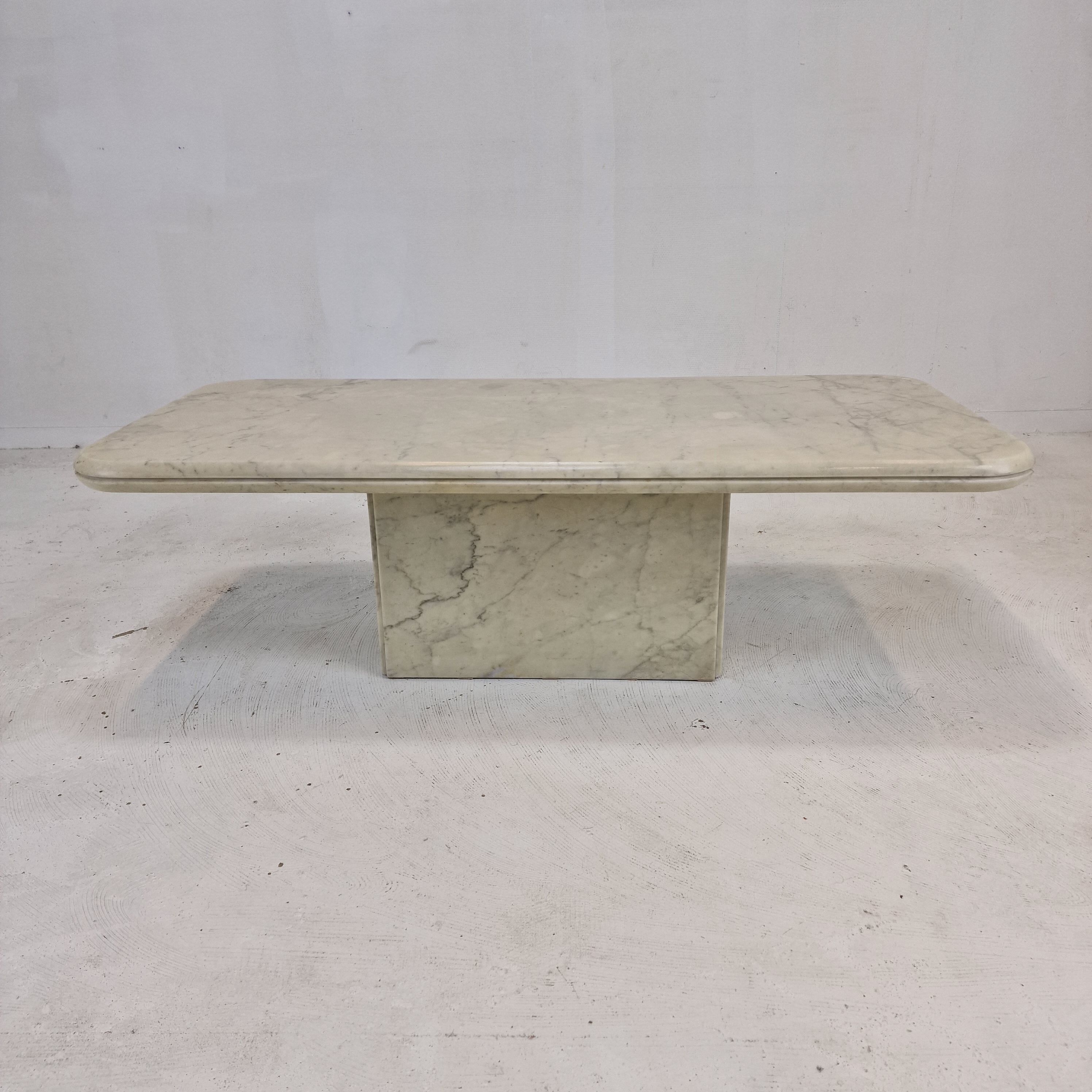 Italian marble coffee table, 1970's