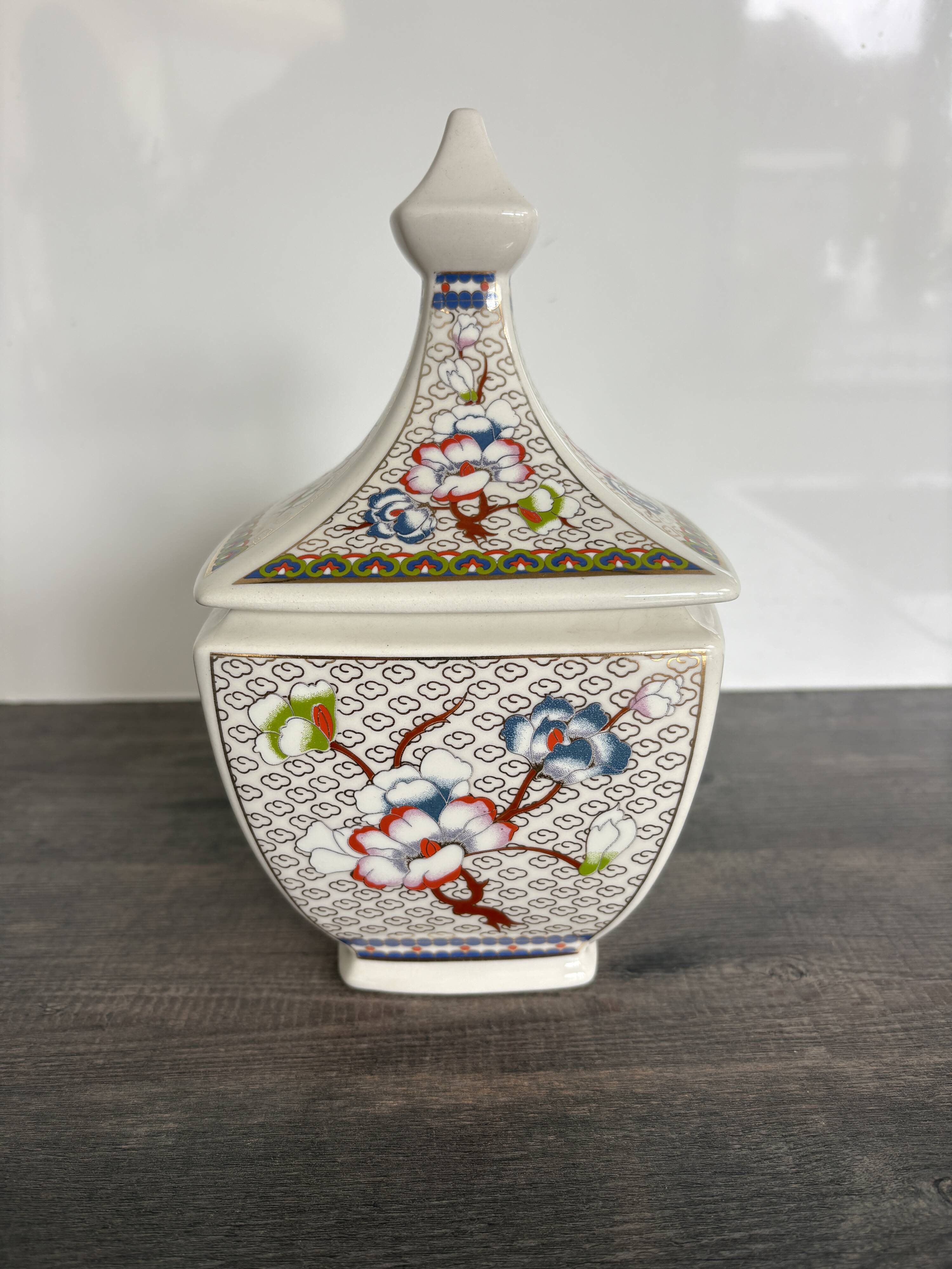 Bonbonnière vintage chic Made in Italy style Imari