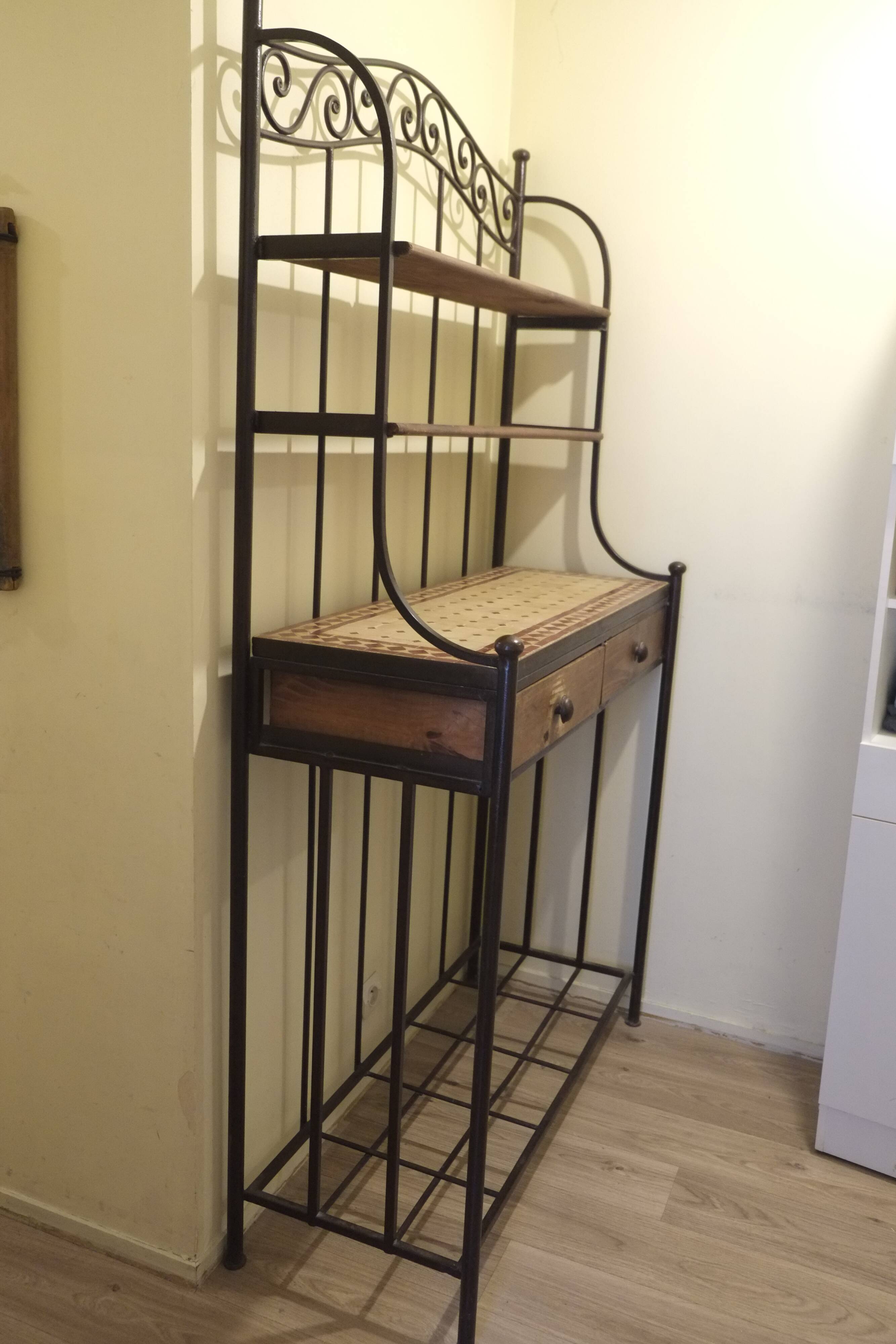 Baker's shelf
