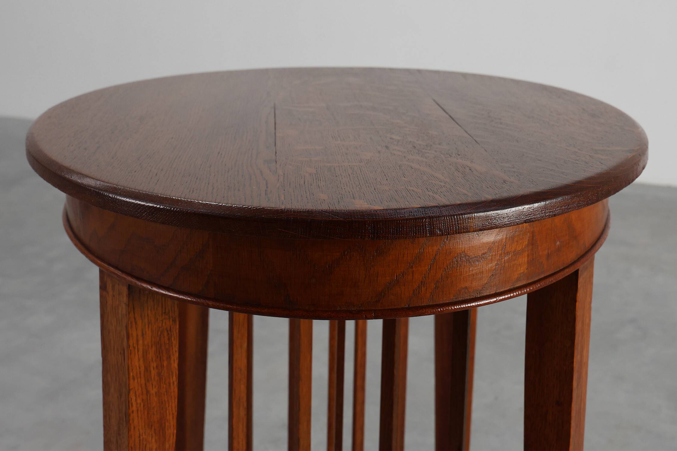 Arts and Crafts Oak Side Table, United Kingdom ca. 1900