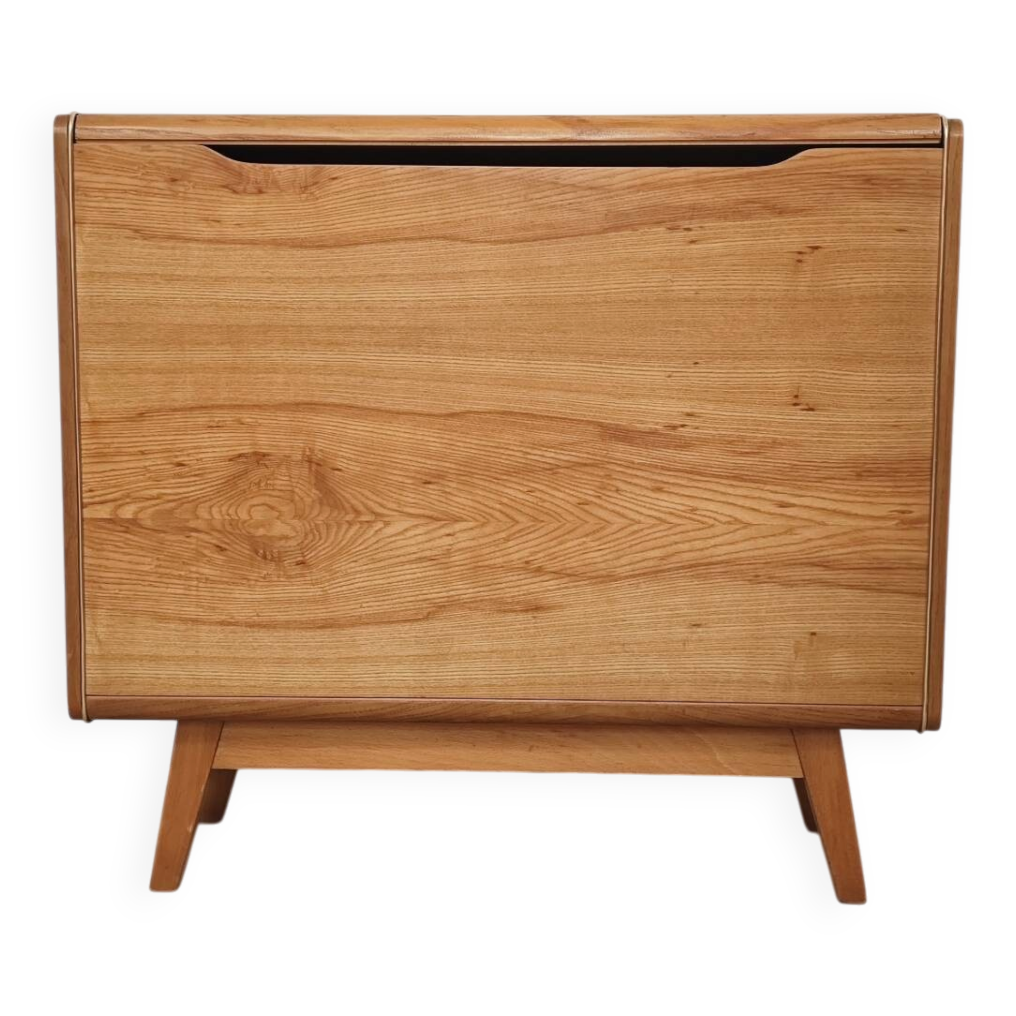 Cover chest, toy chest Landsman and Nepozitek Jitona.