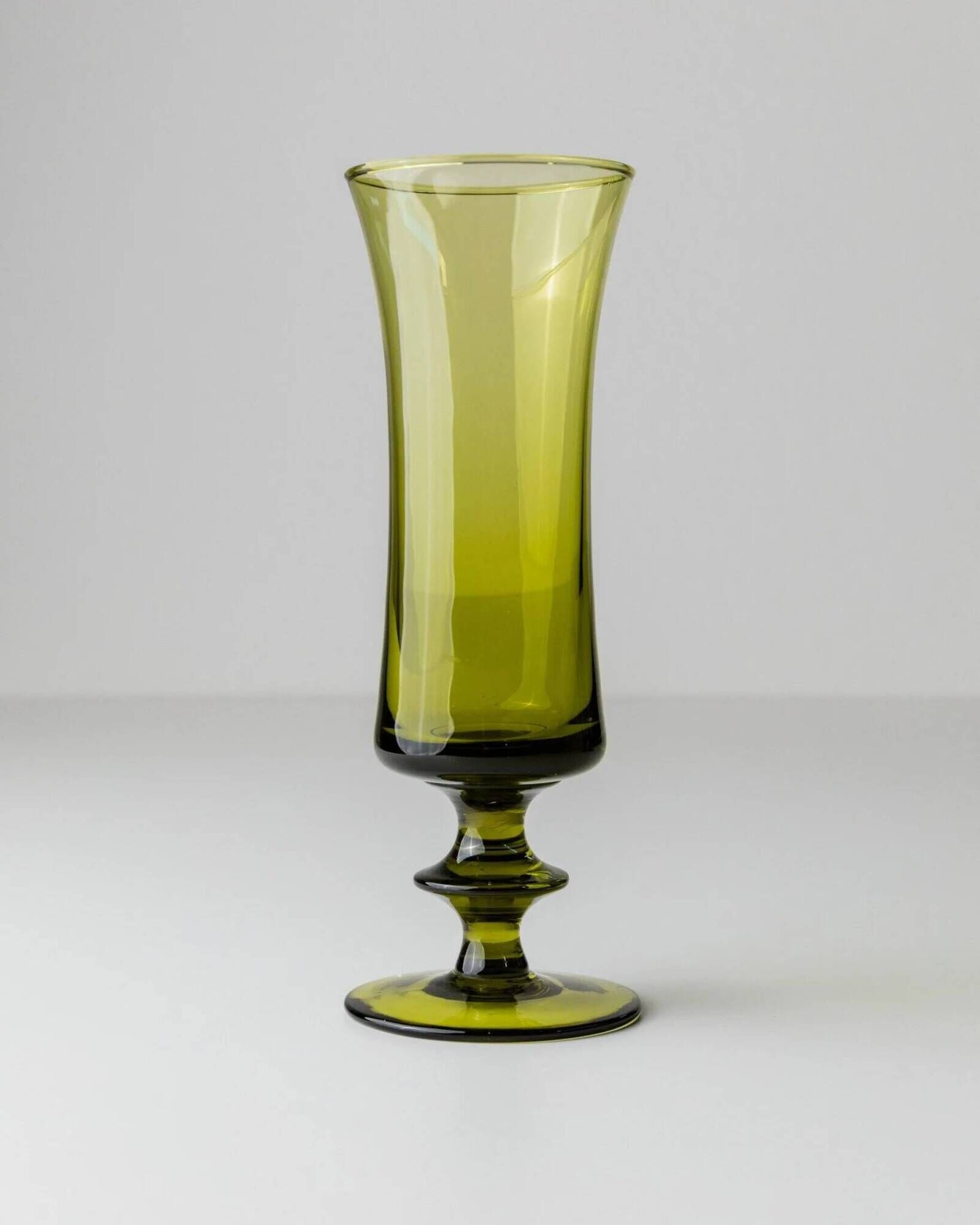4 green Murano glass drinking glasses - mid-century Italian stemware, olive - 1970s retro cocktail set