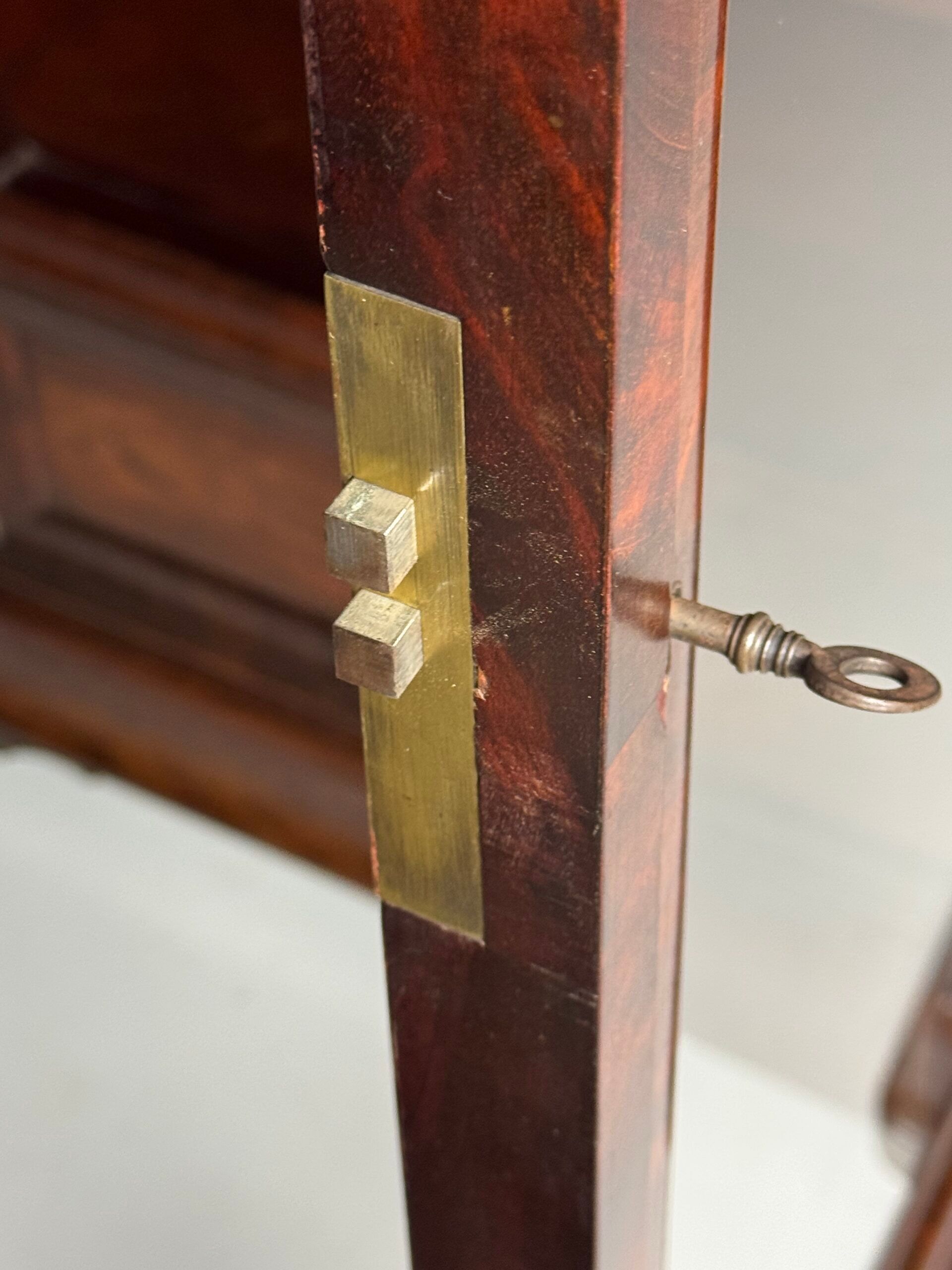 Vitrine Biedermeier 1850
