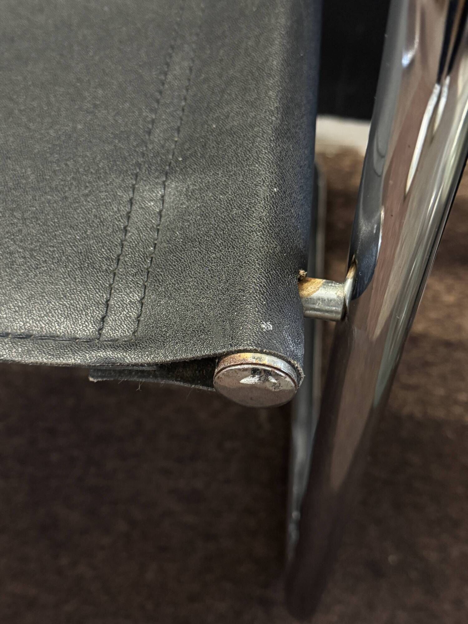Armchair in the style of Marcel Breuer – sled base