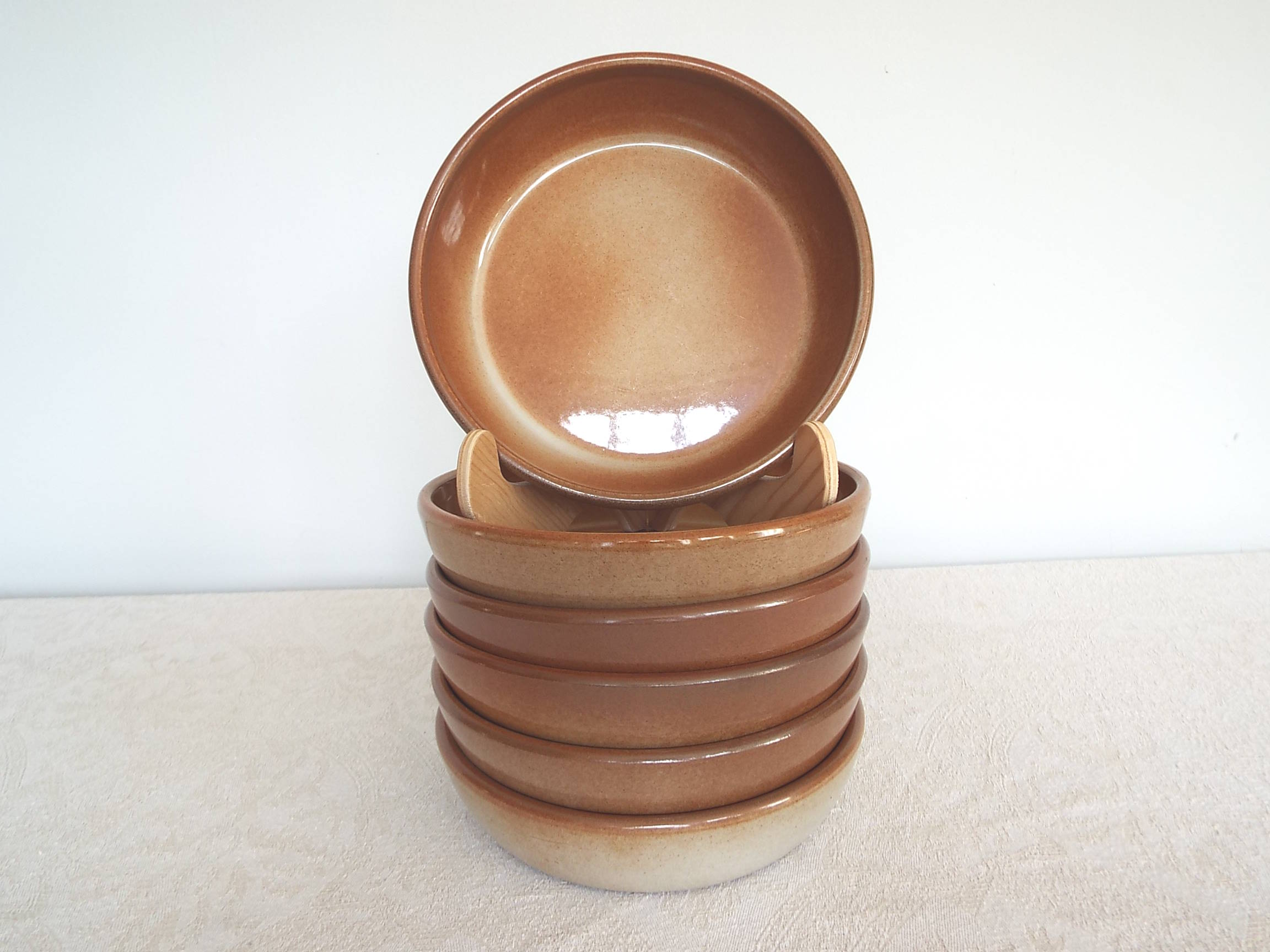 6 hollow plates sandstone Montgolfier