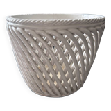 cache pot en faience tressée 1950