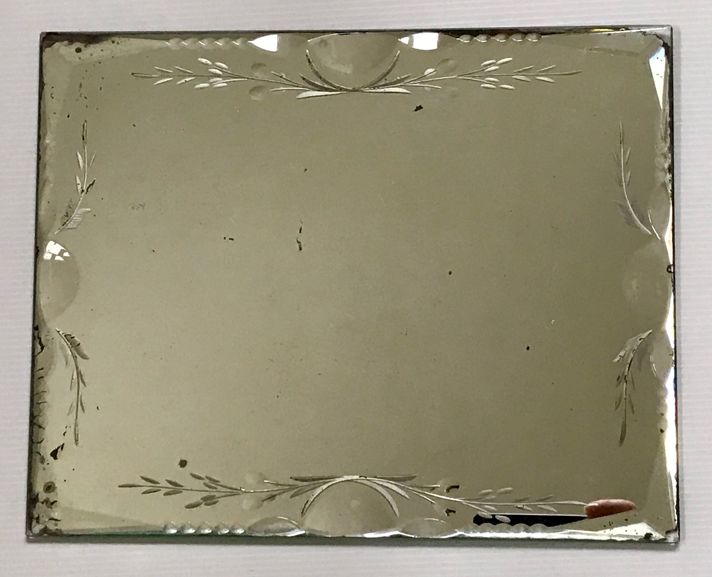 Mirror beveled and serious vintage 30 X 24cm