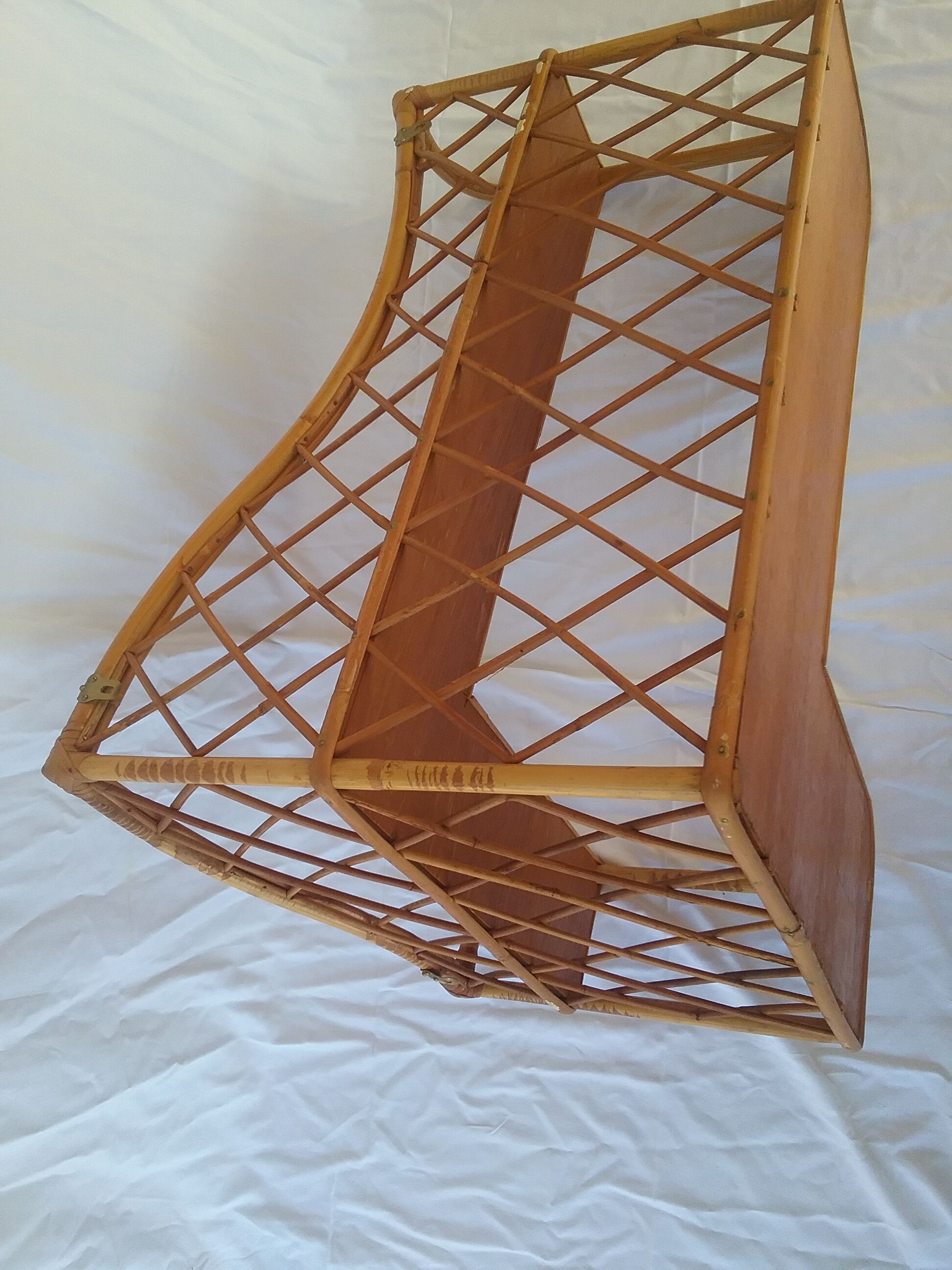 L shaped rack in rattan