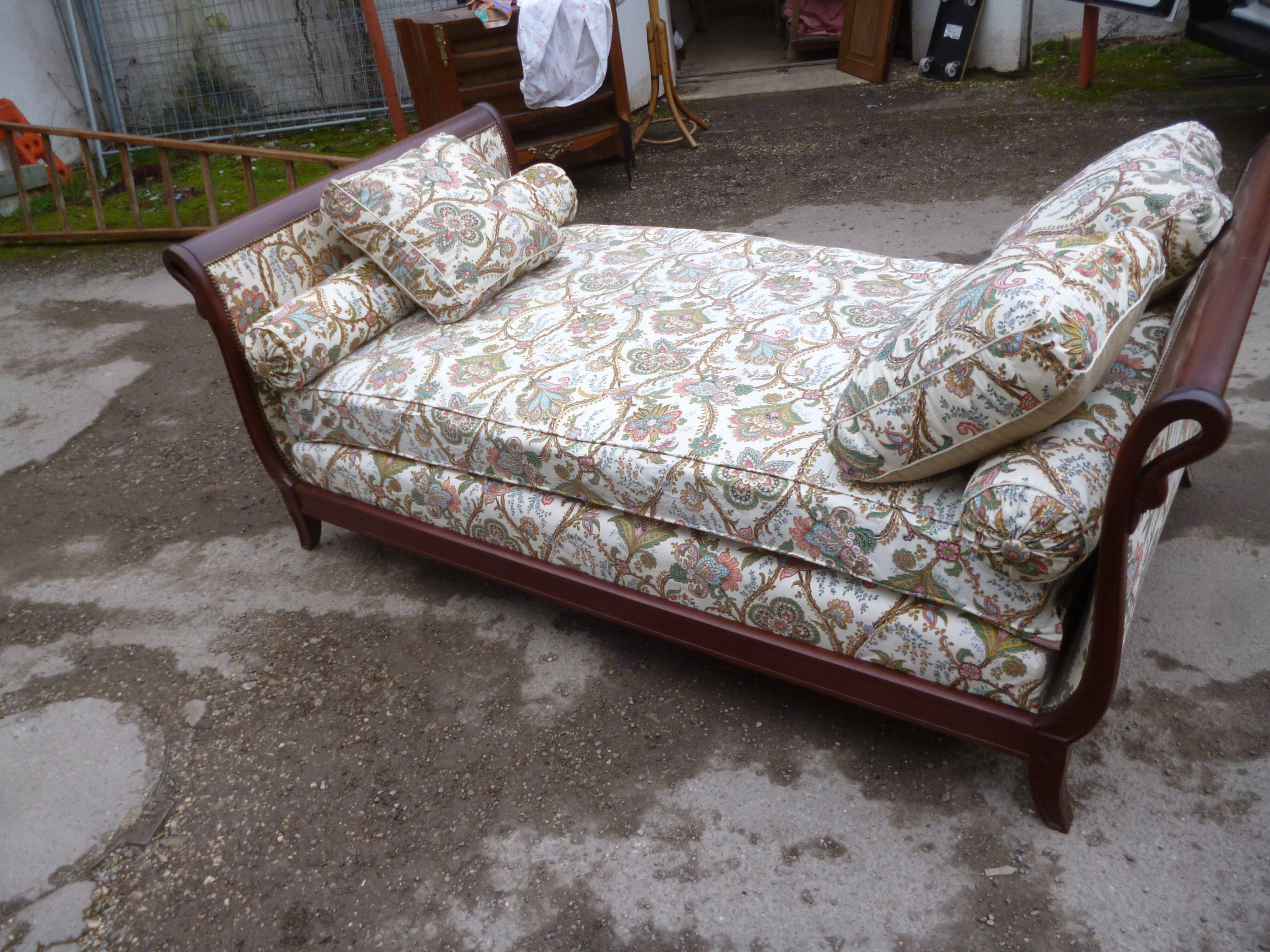 Empire style mahogany daybed