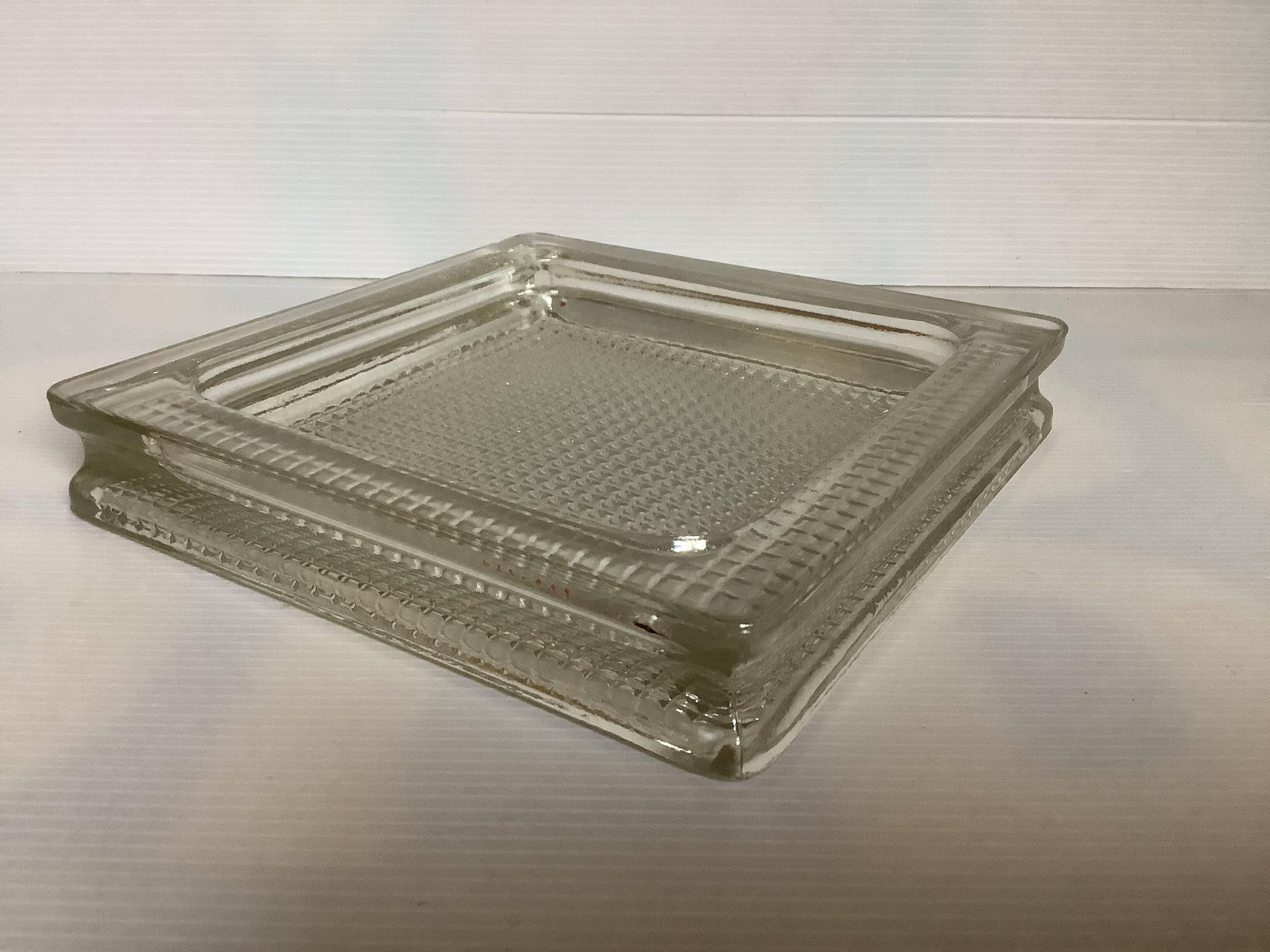 Large diamond point tray