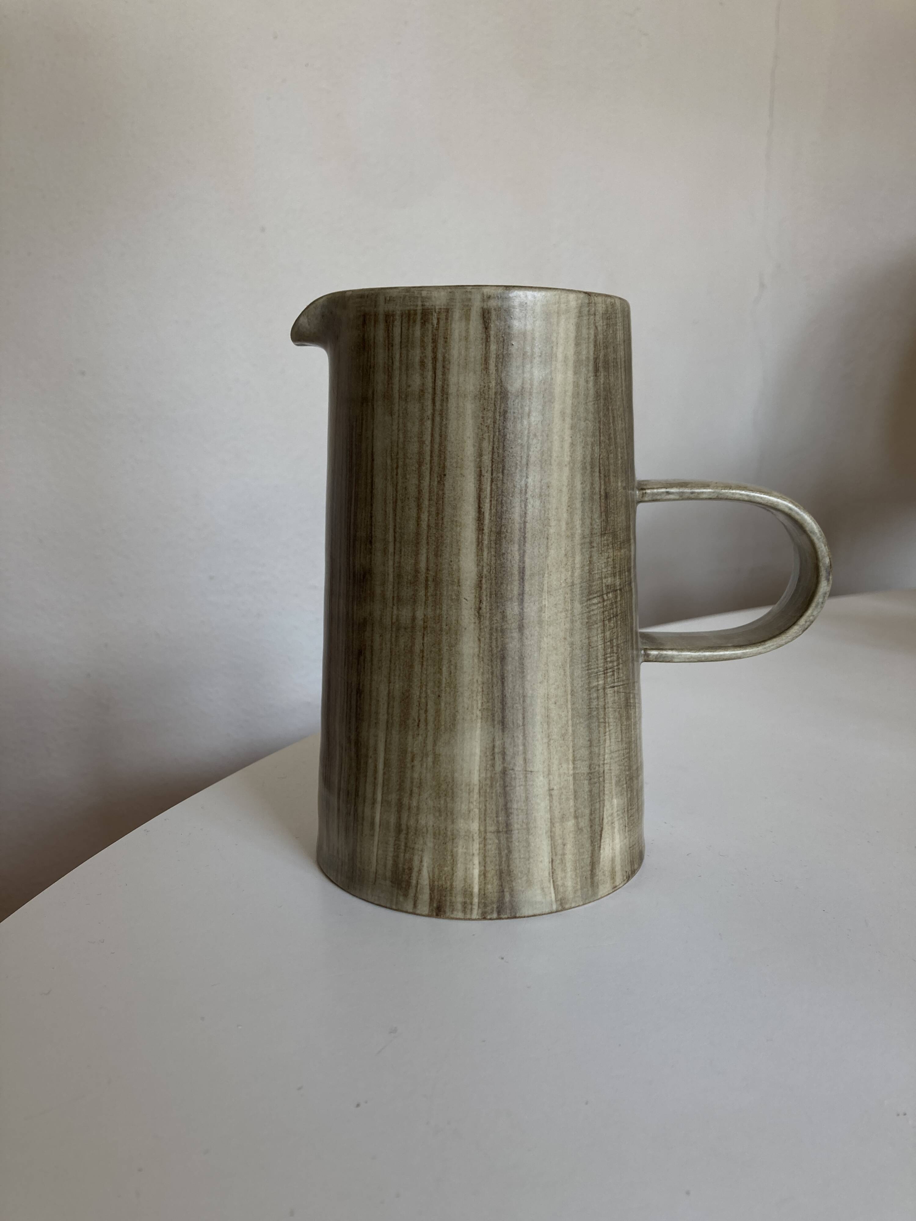 Pottery pitcher vase faux wood decor 1970 to identify