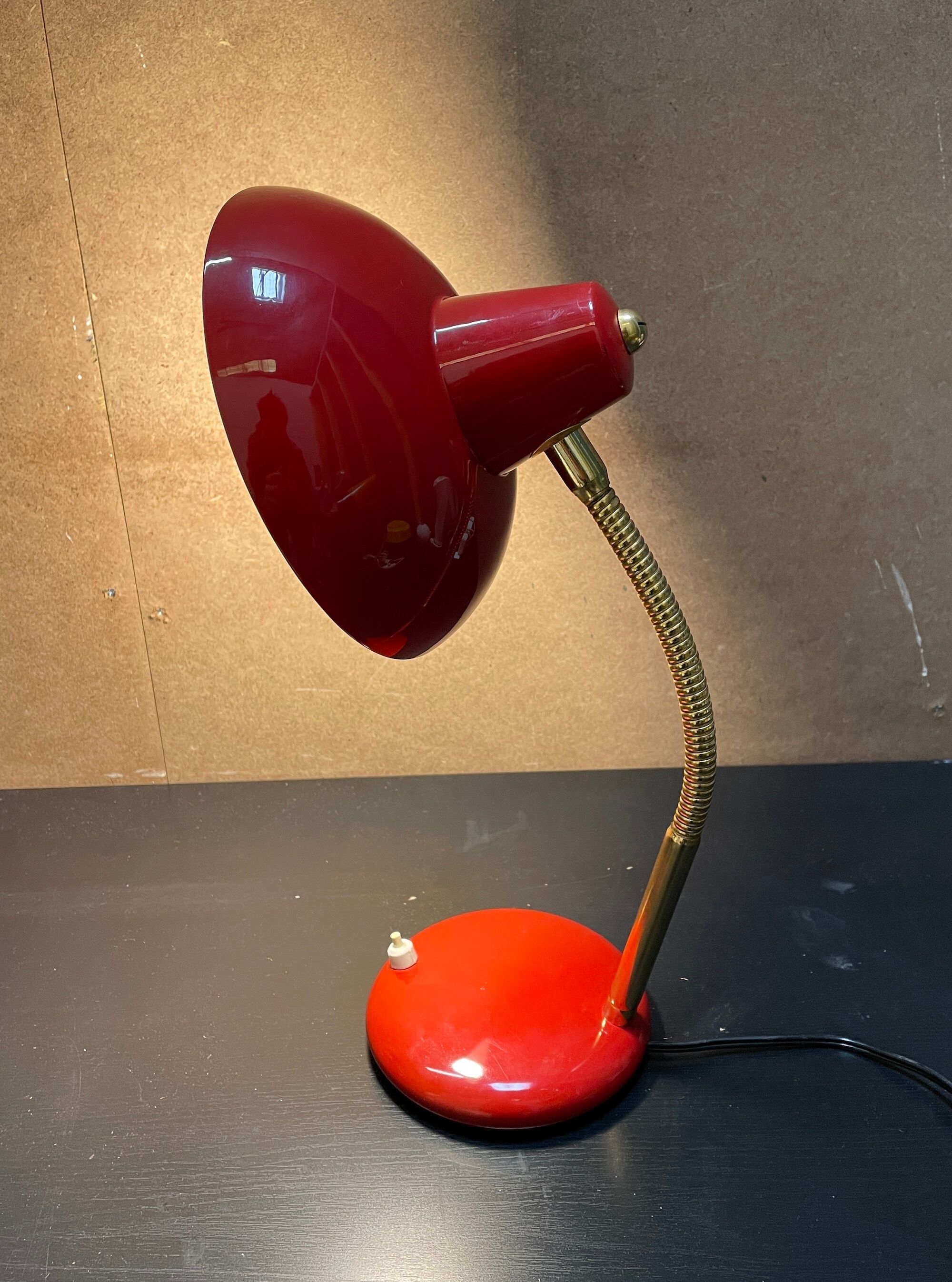 Vintage burgundy red table lamp - 1950s