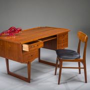Mid-century Danish freestanding teak desk with raised lip edge, 1960s