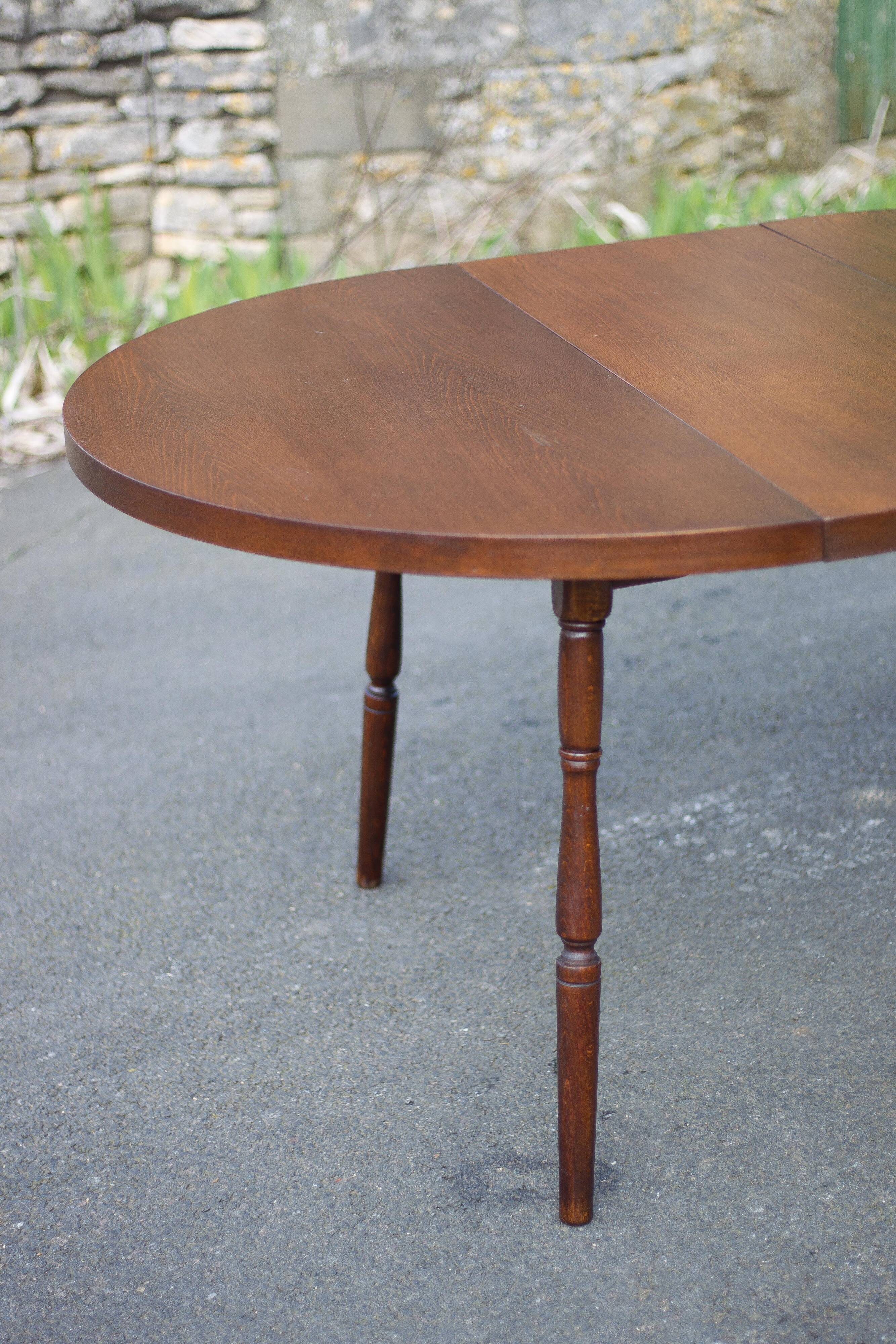 Round wooden table with 1 extension, wooden dining table, dining room table, kitchen table