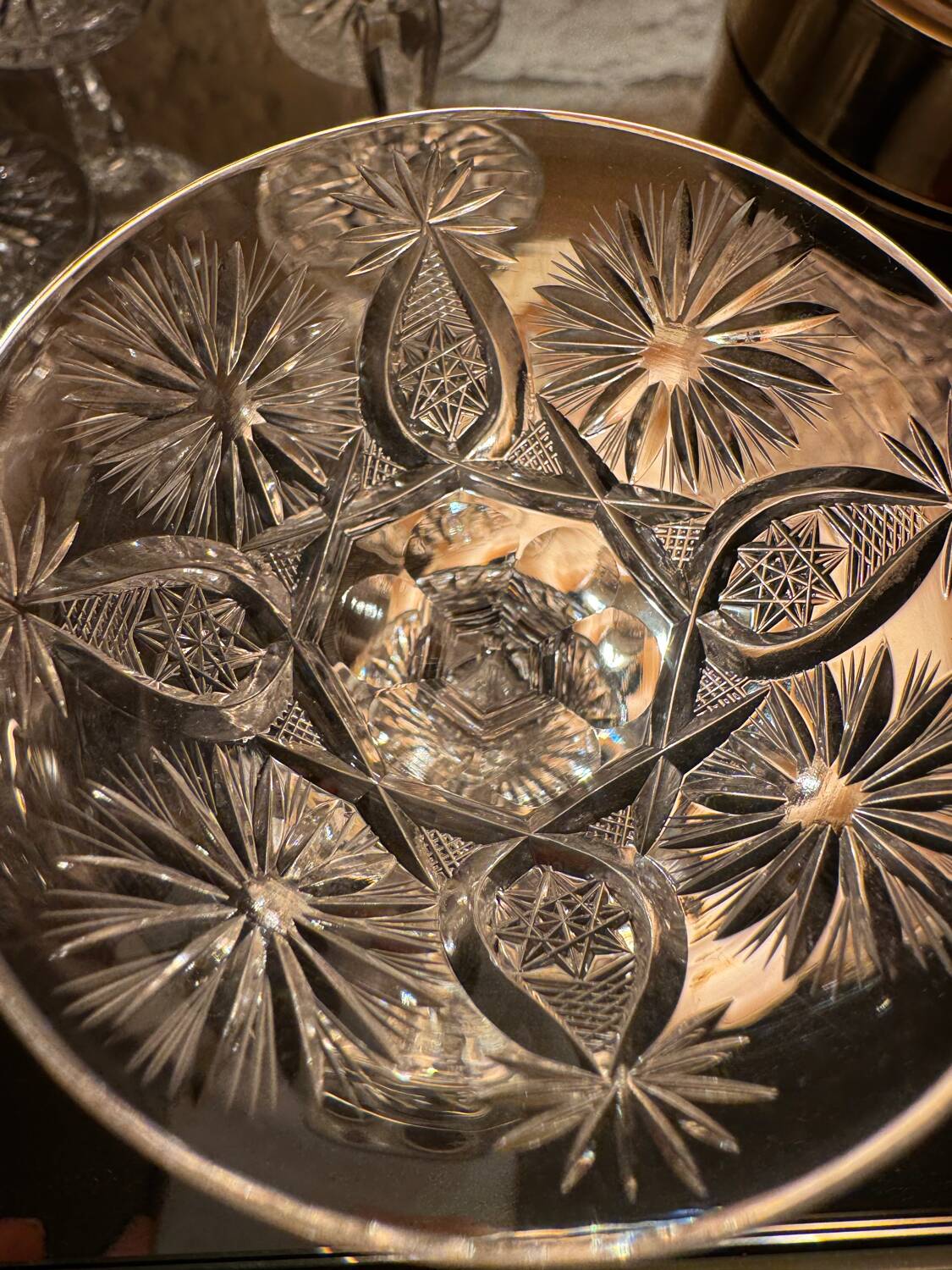 Verres à liqueur cristal du Creusot anciens