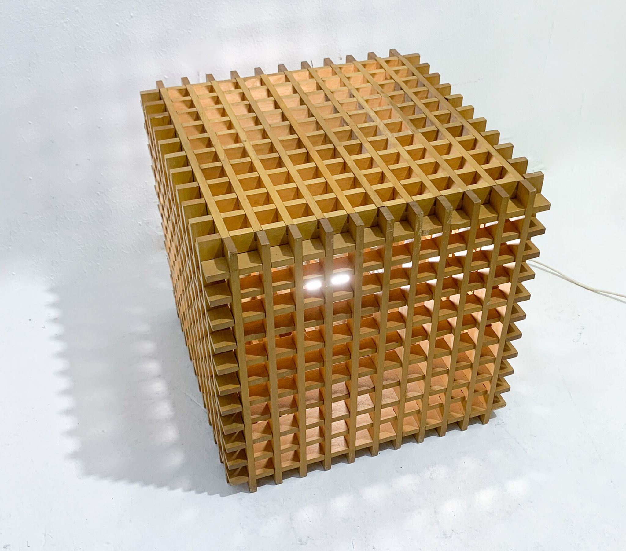Mid-Century Modern Italian Wooden Cube Lamp, 1960s