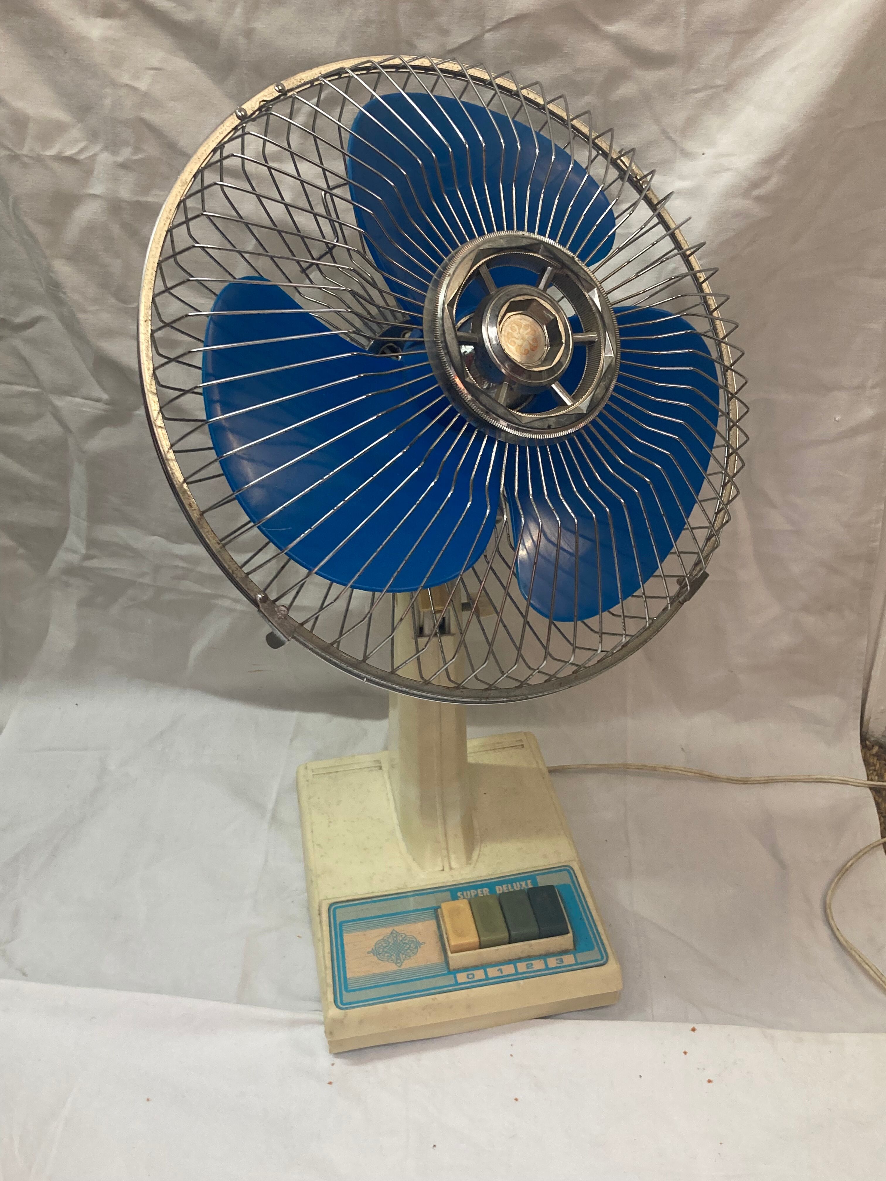1980 Super Deluxe Fan