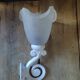 Applique métal émaillé blanc tulipe pate de verre