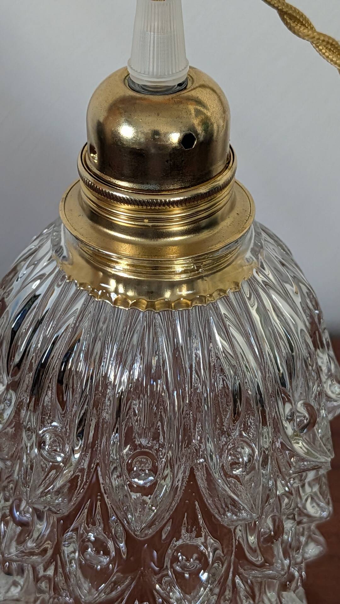 Suspension verre moulé décor ocelles de paon 70's