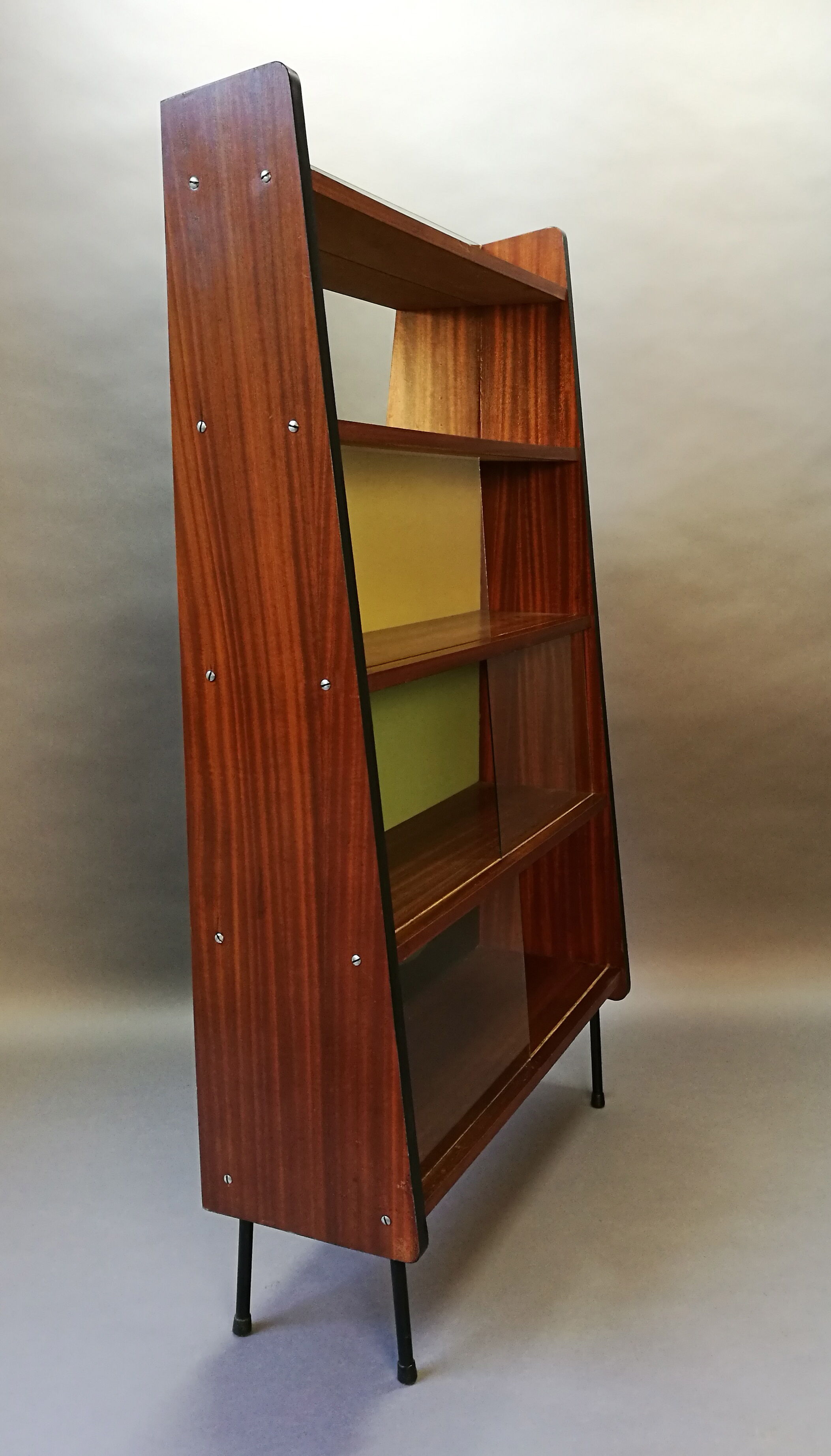 Bibliothèque des années 50