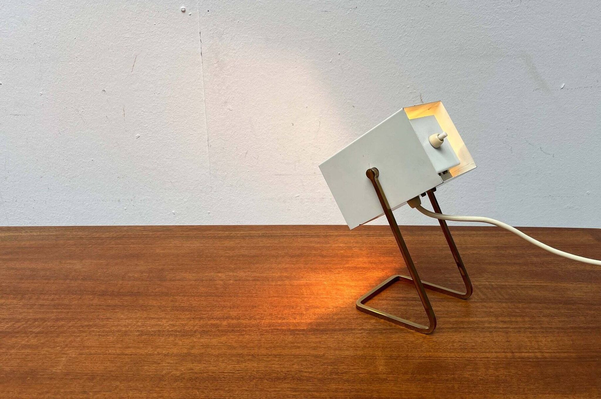 Modern mid-century German cube table lamp by Kaiser Leuchten, 1960s.