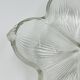 Plat en verre moulé fleur Art déco