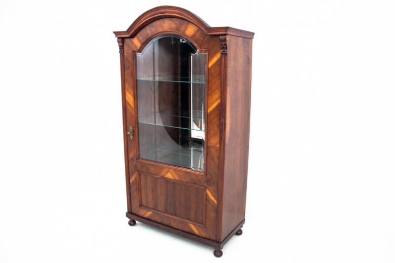 Historic library from around 1920