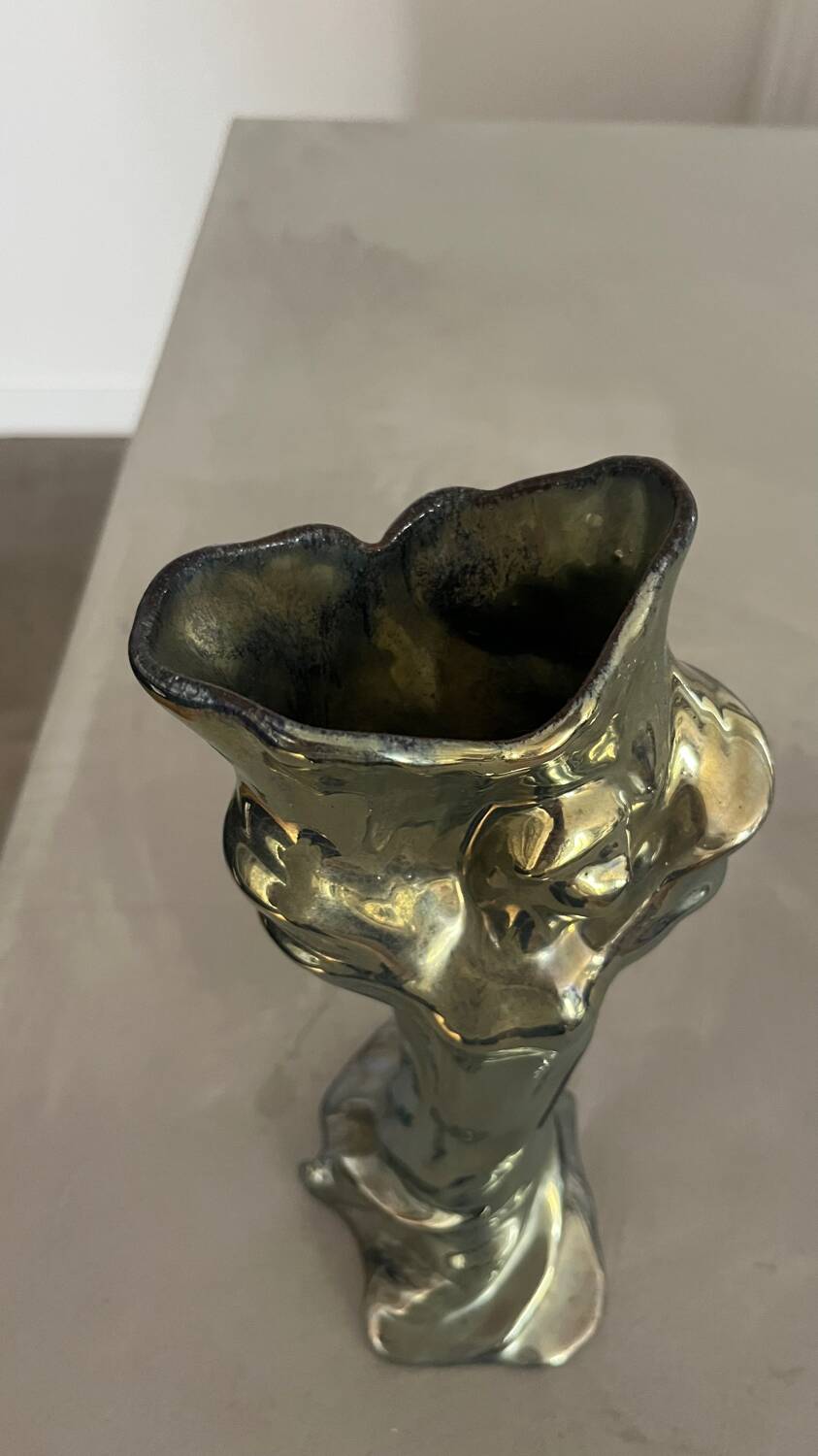 Vase en céramique églomisé