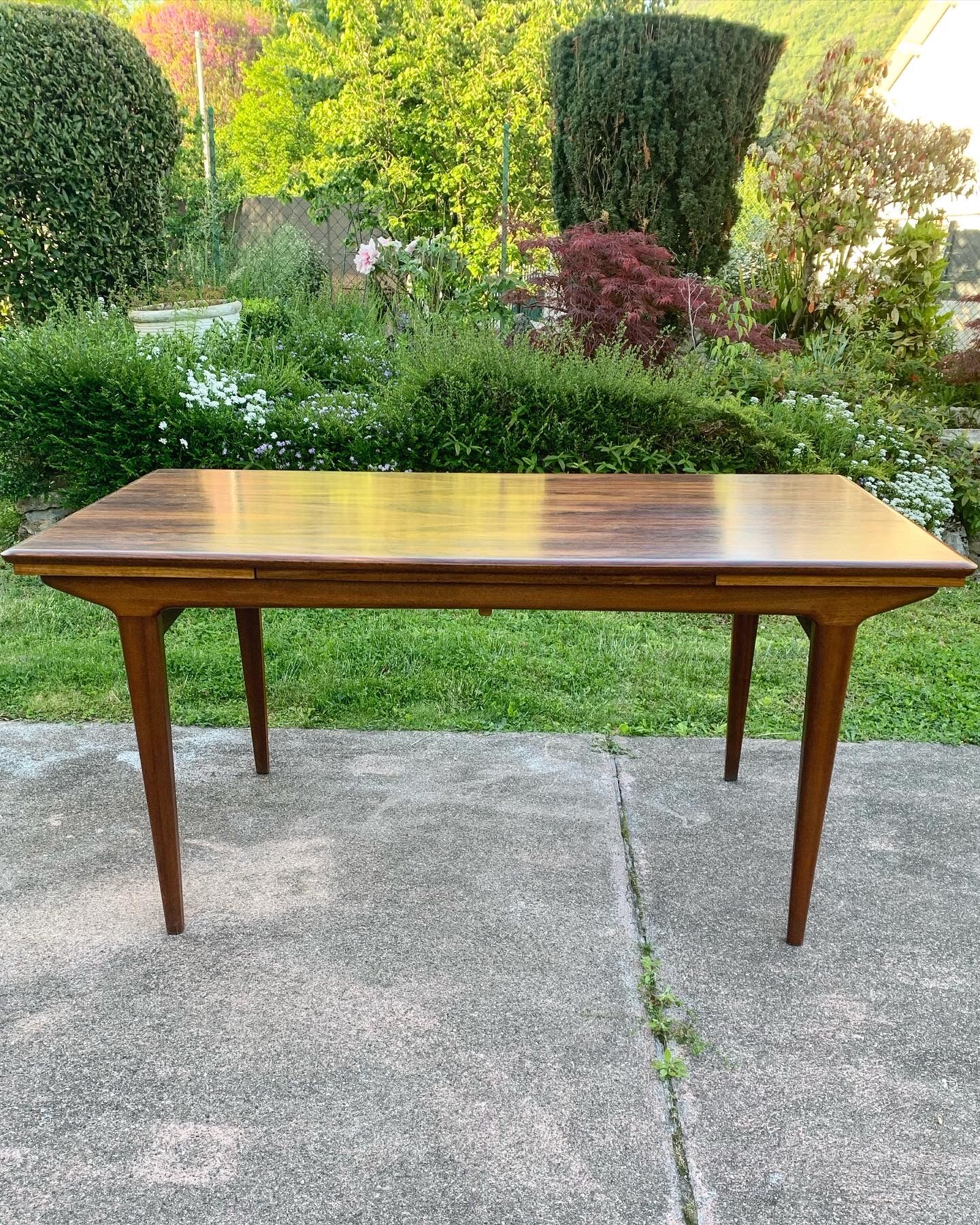 Rosewood table 60s with extensions of LB manufacturer