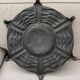 Plat en Etain Repoussé Alice & Eugène Chanal  1900/1925