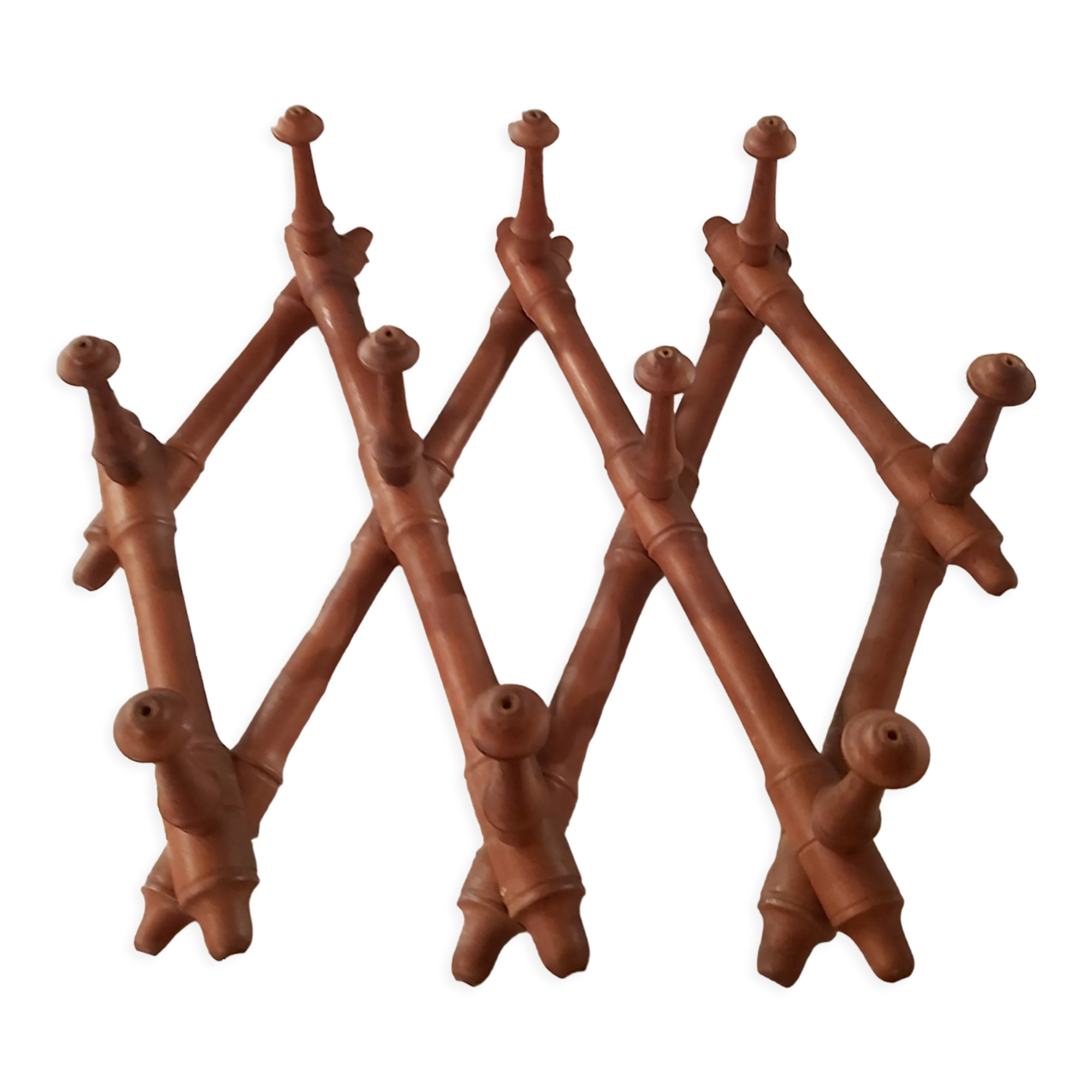 Extendable wall coat rack