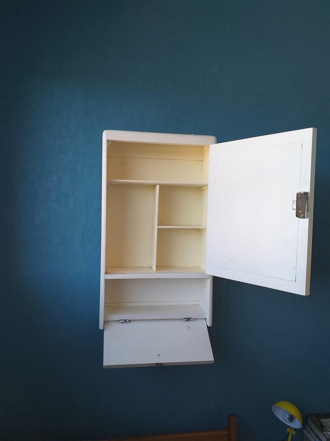 Vintage toilet cabinet years 50