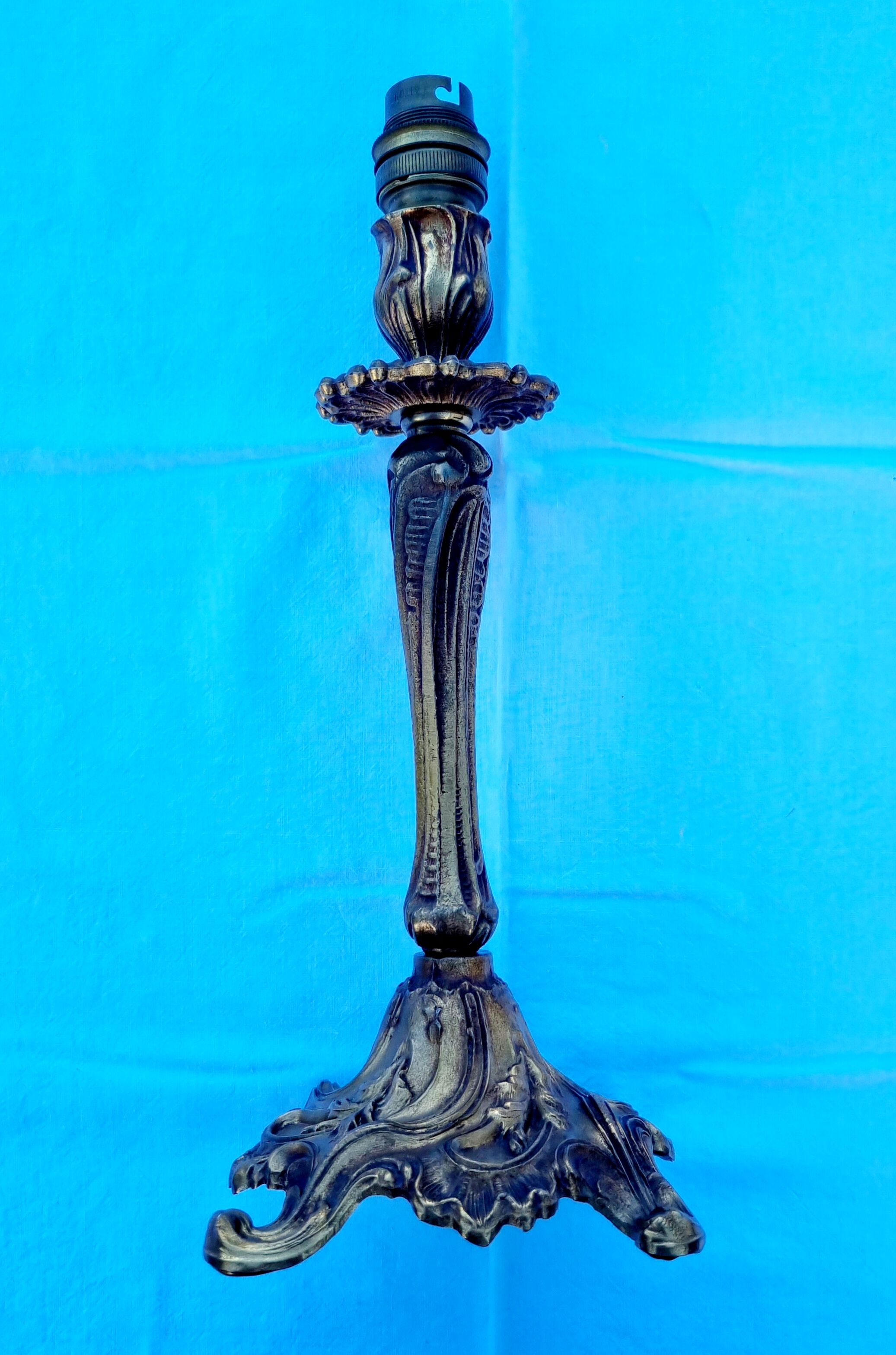 Lamp foot