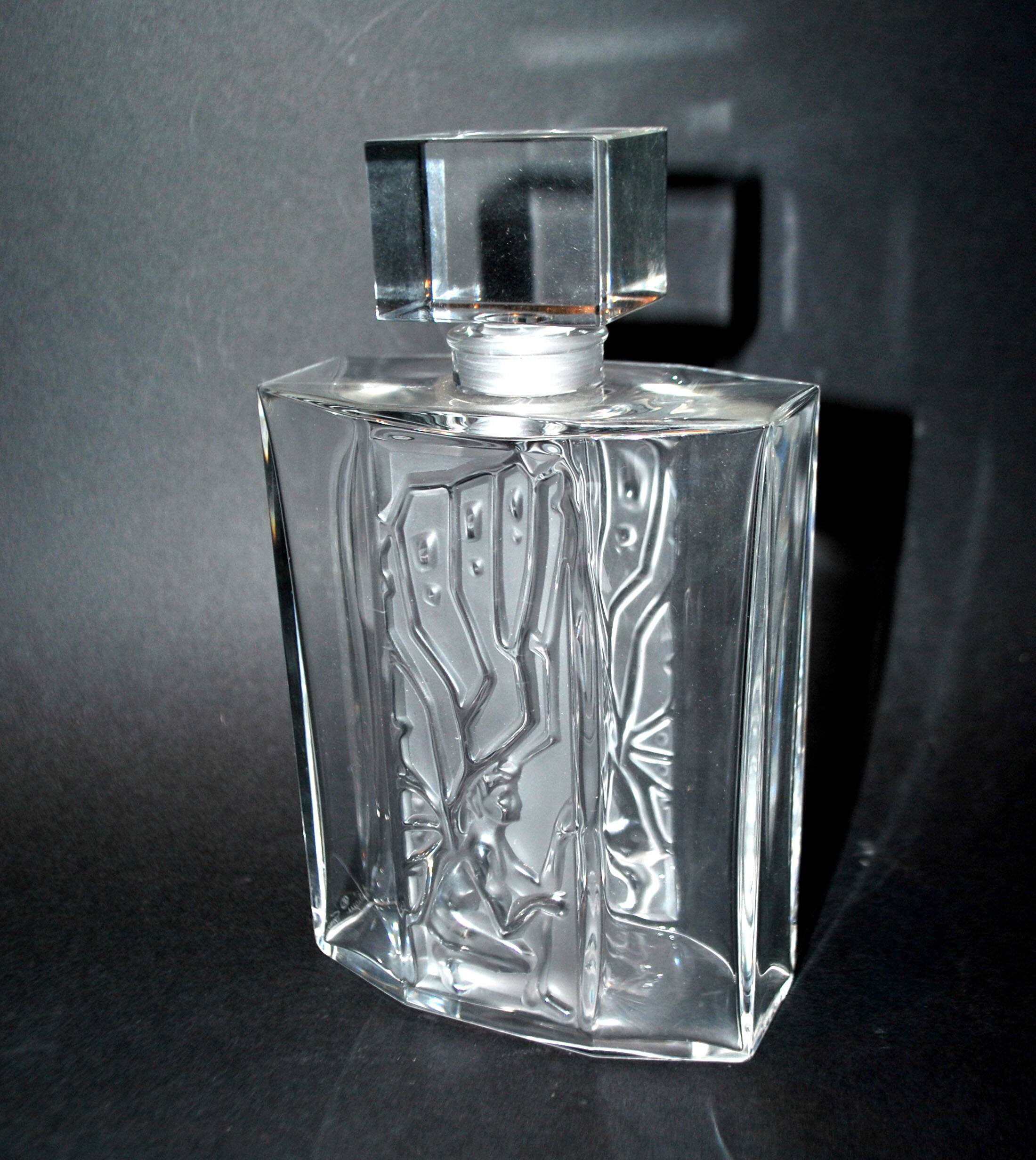 Carafe Flacon ICARE en cristal dépoli signé et numéroté 2006 LALIQUE FRANCE